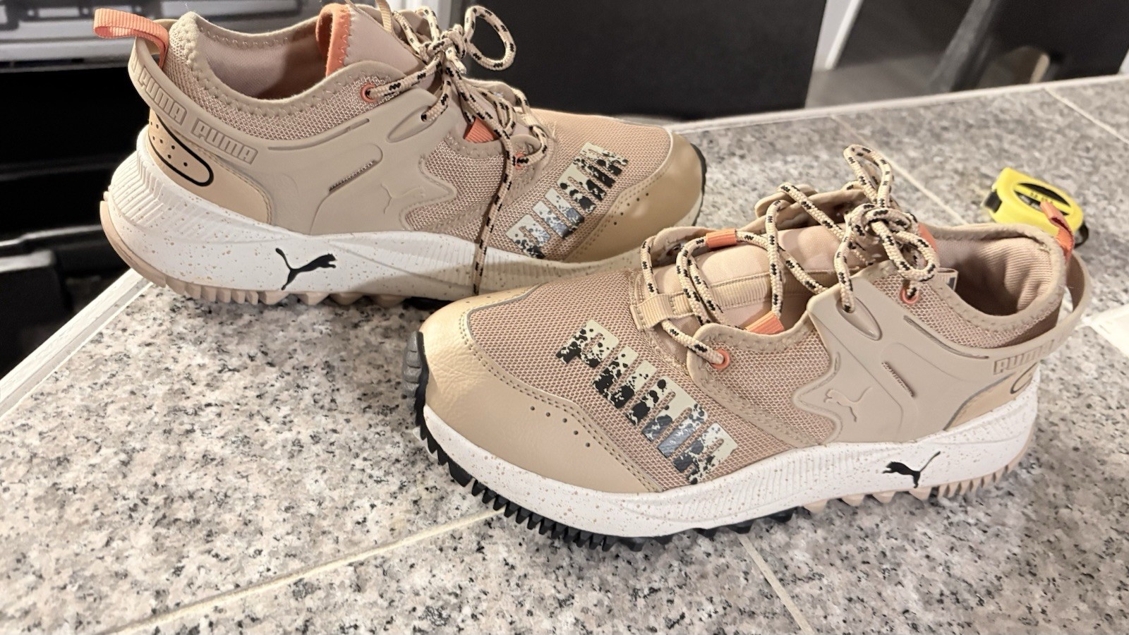PUMA Low Top Lace-Up Athletic Sneakers Beige/Tan/Orange 382884-09