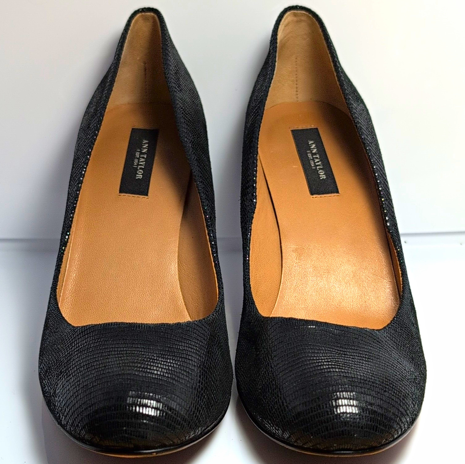 Ann Taylor Women’s Black Textured Leather Round Toe Slip-On Pump Heels 7.5M