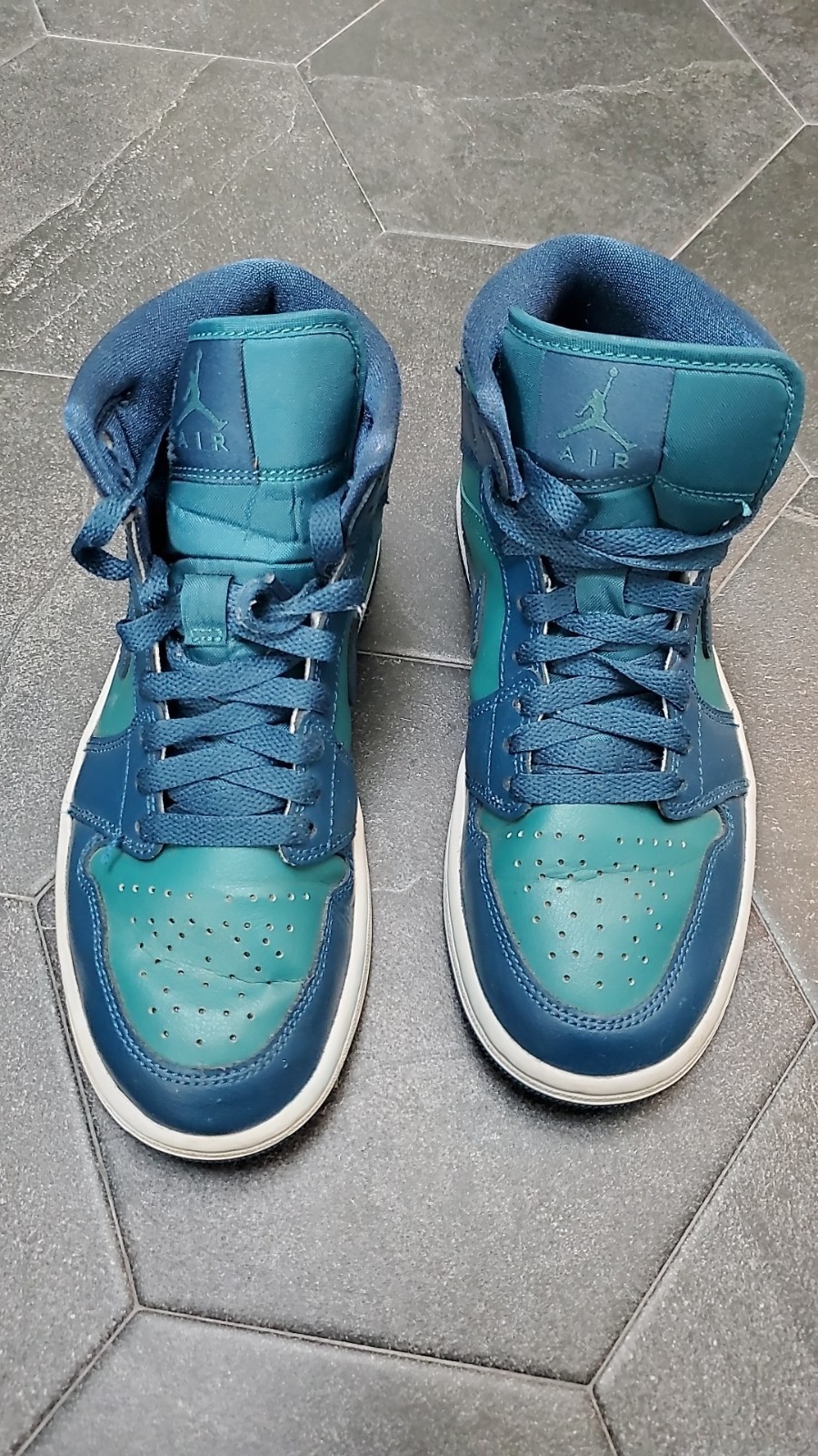 Nike Air Jordan 1 Mid Sky Teal/White/Sky French Blue Style Women Size 6.5 Men 4