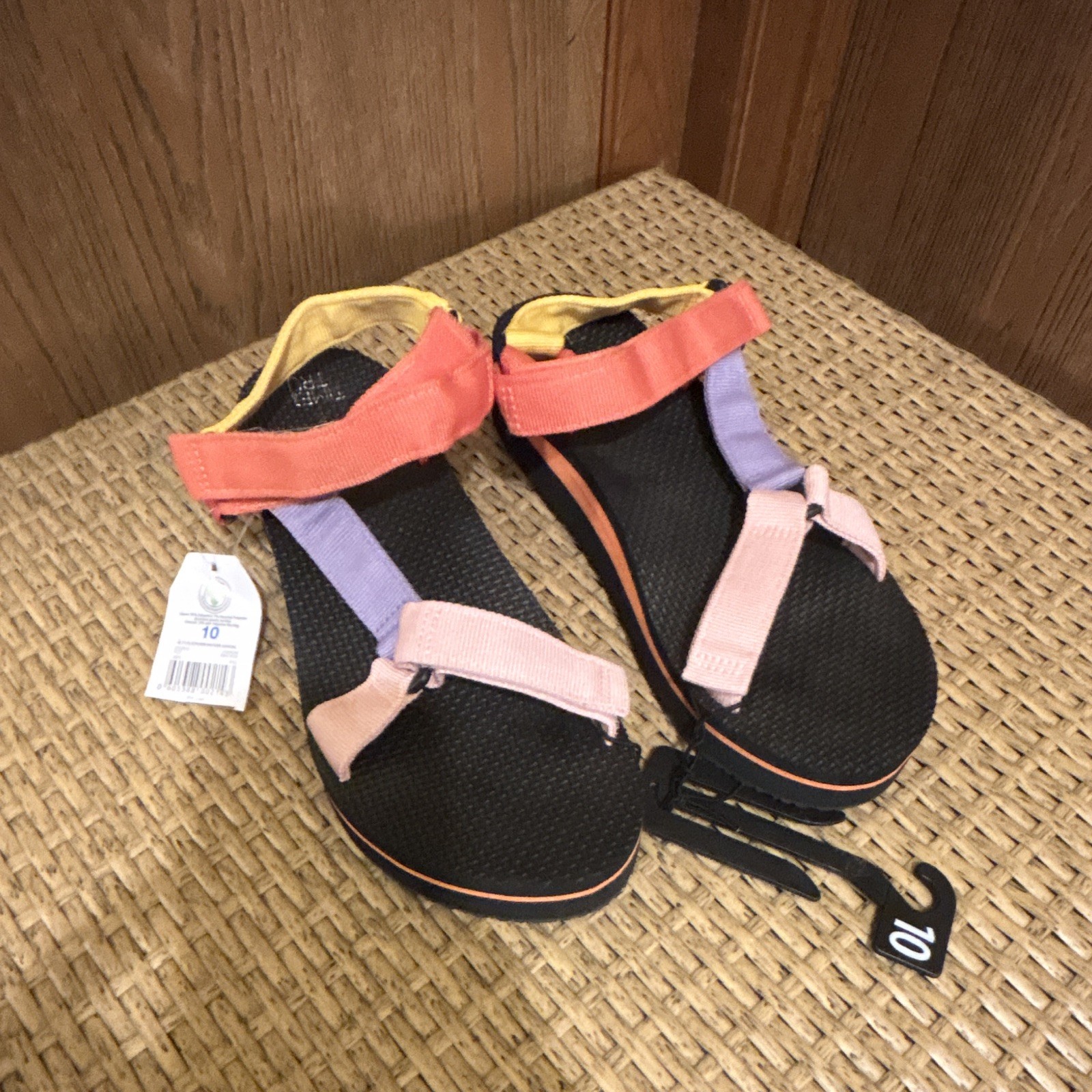 Time and Tru Nature Multi Color Sandals, Women’s 10 Platform Heel New With Tags