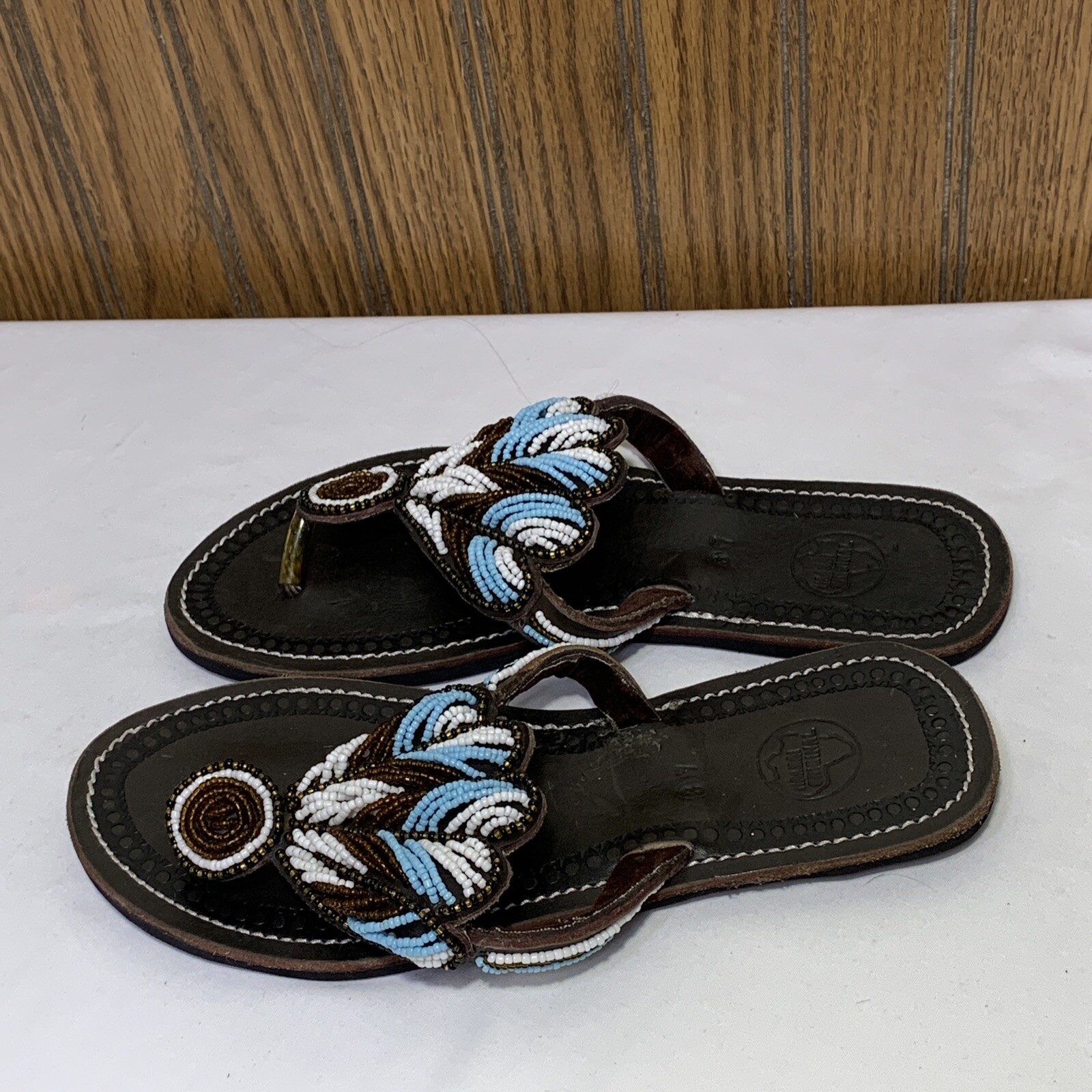 Hand Tooled Leather Sandals Thong Flip Flop Seed Bead Bohemian Size 37 US 6.5