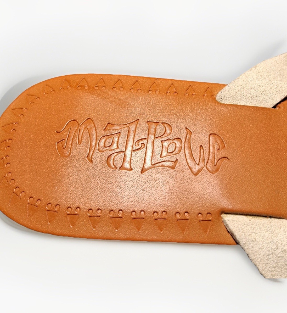 Matlow Womens Leather Thong Sandals Metallic Silver Tan Distressed Flat Slides