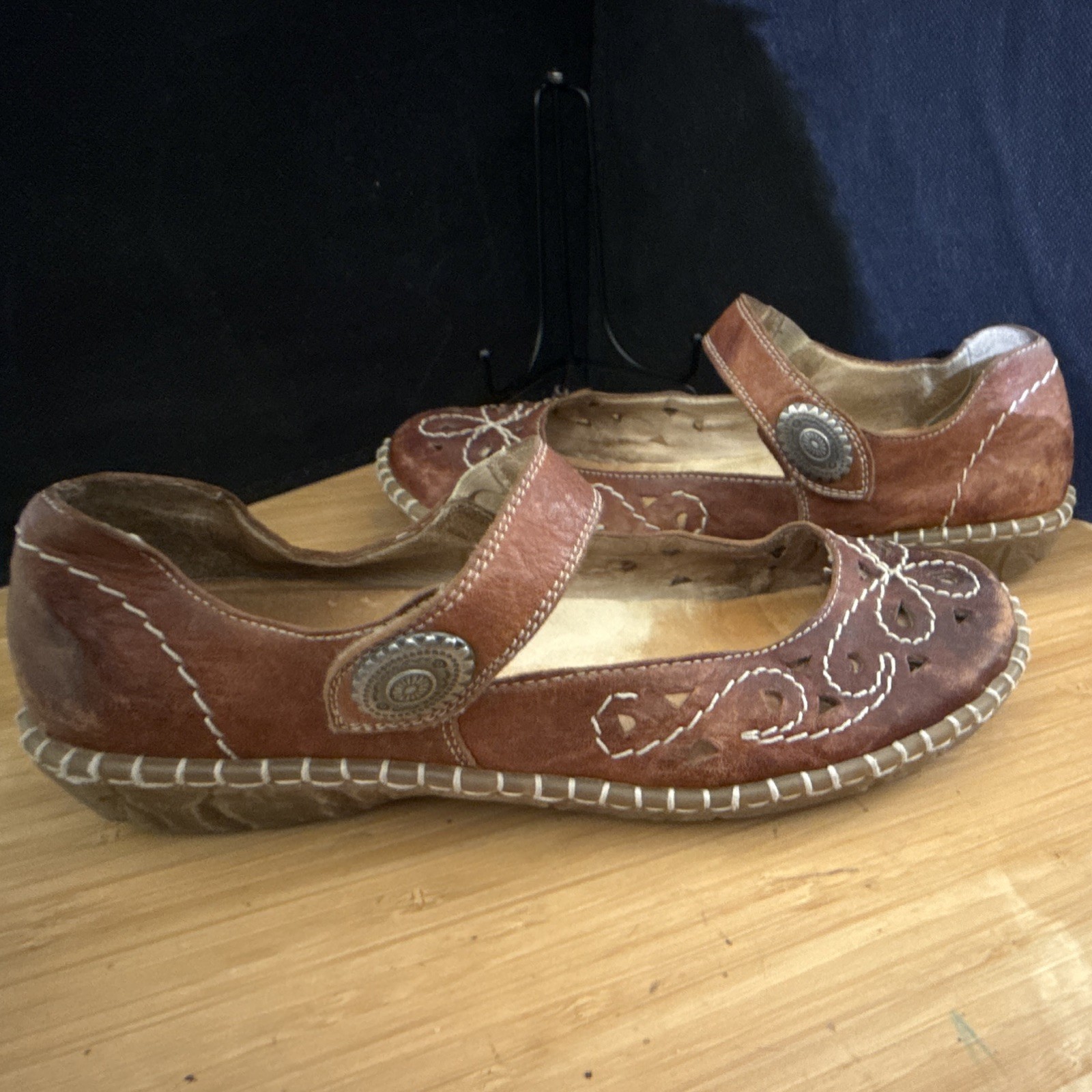 Rieker Womens Brown Leather Mary Jane Comfort Flats Floral Embroidered Round