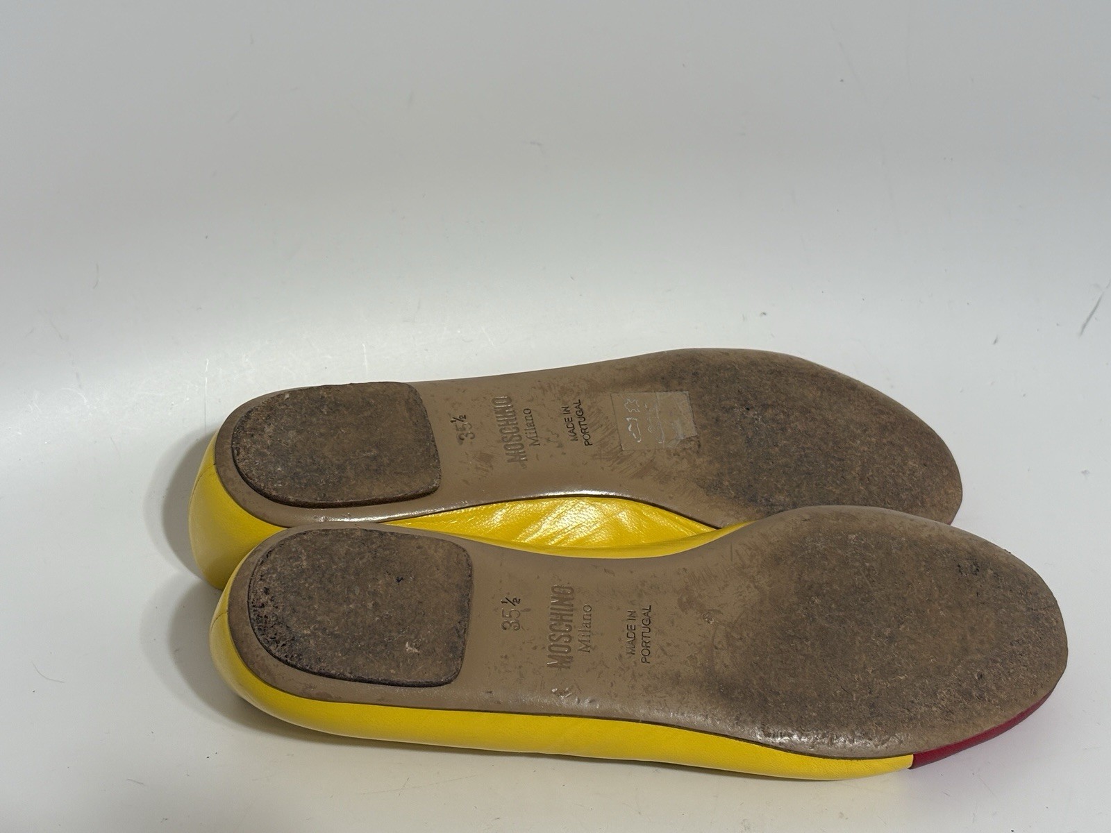 Vtg Moschino AW2014 Yellow M Logo Ballet Flats 35.5
