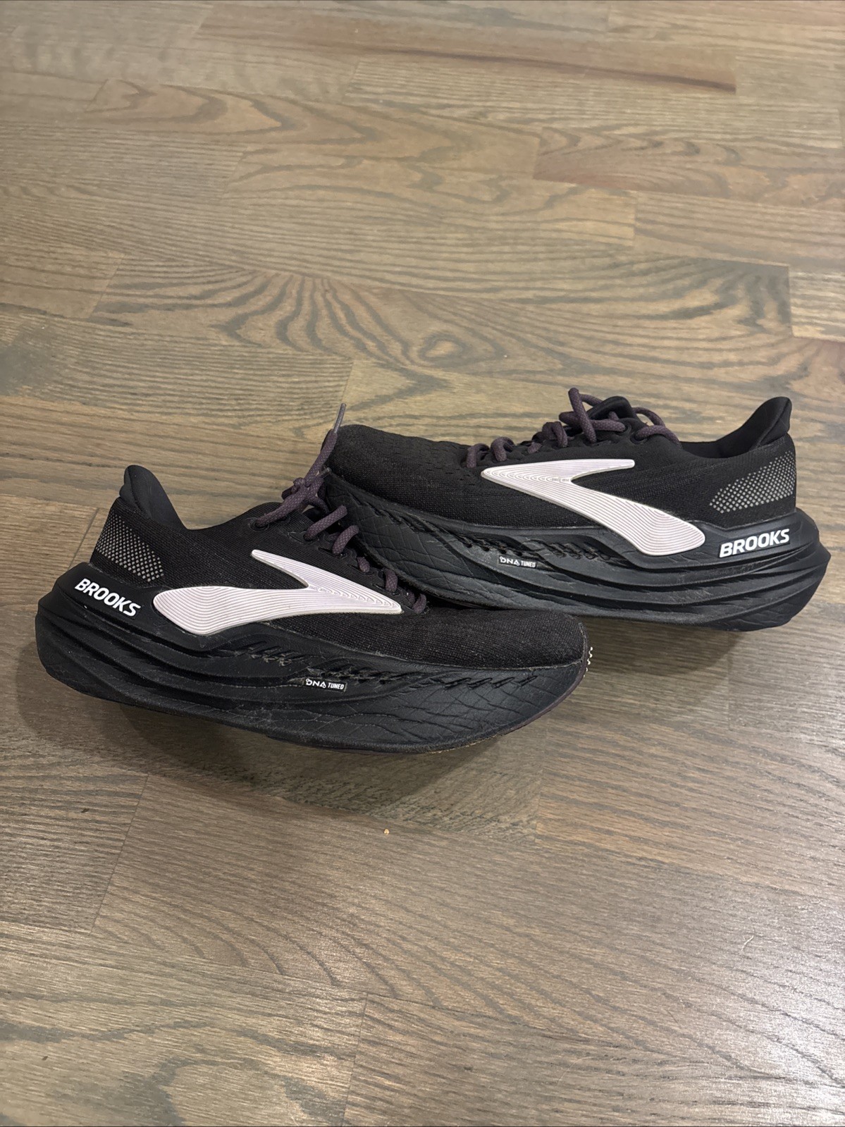 Brooks Glycerin Max Women’s Size 8.5 Black Running Shoes