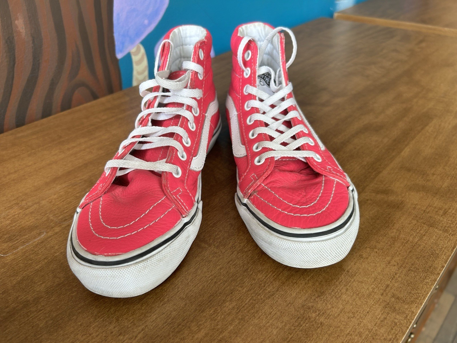 Vans Sk8-Hi Hot Pink Leather High-Tops – Women’s 5 / Men’s 3.5