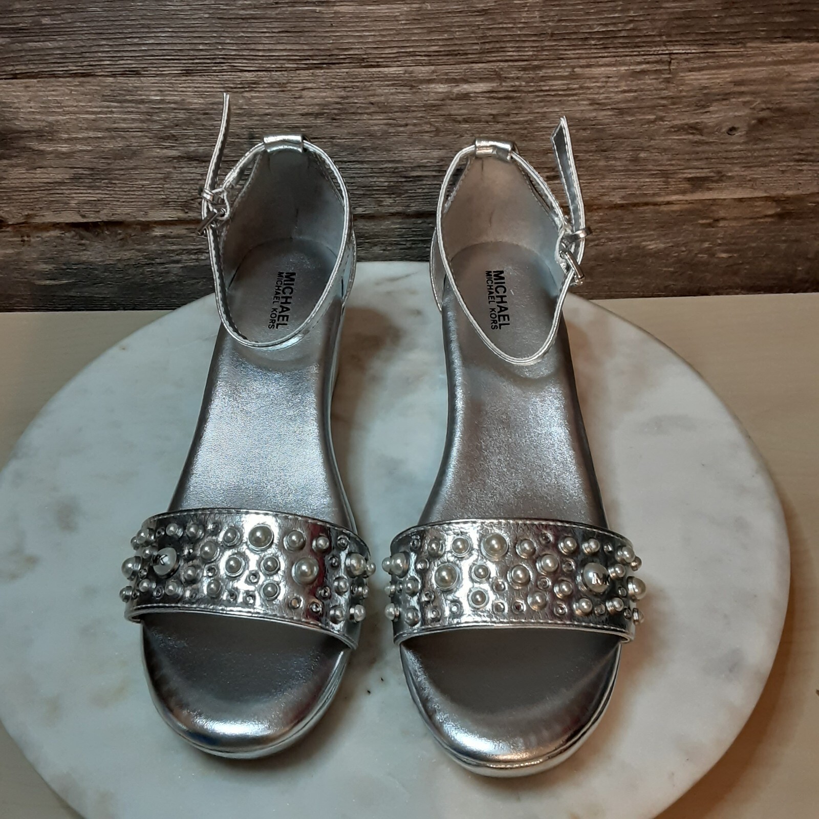 Michael Kors Women’s Silver Platform Shoe Size 5 Cate Choice-888