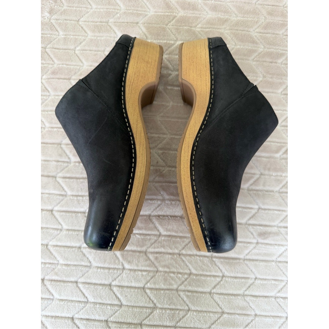 Dansko Mariella Suede Mules Comfortable Slip-On Clogs Black size 41, US 10.5-11