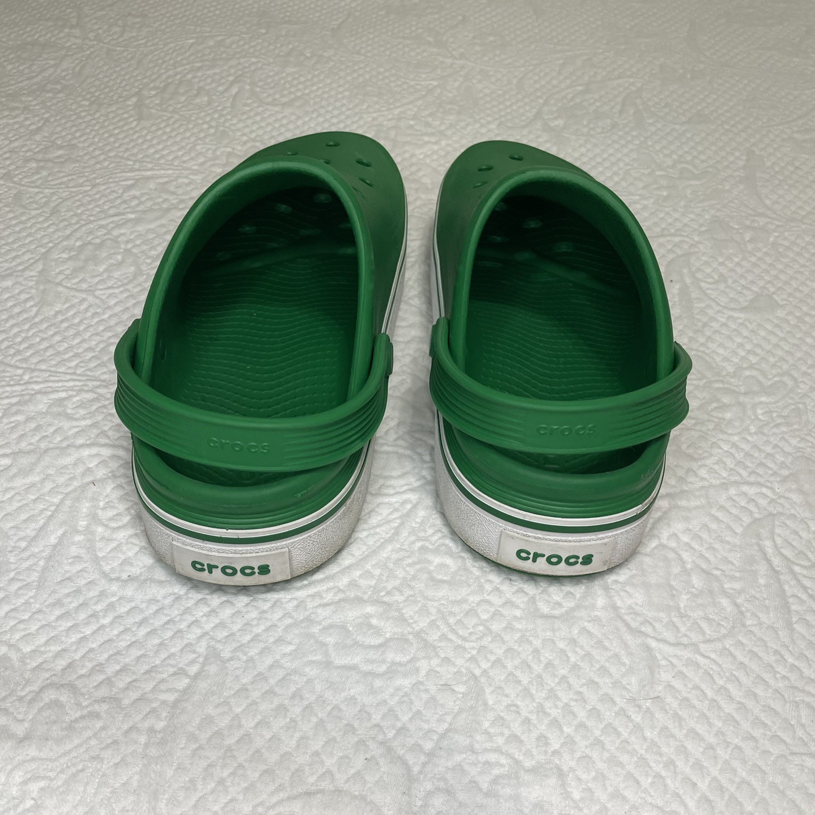 Crocs Unisex Bayaband Clogs Mens 9 Womens 10 Green & White EUC