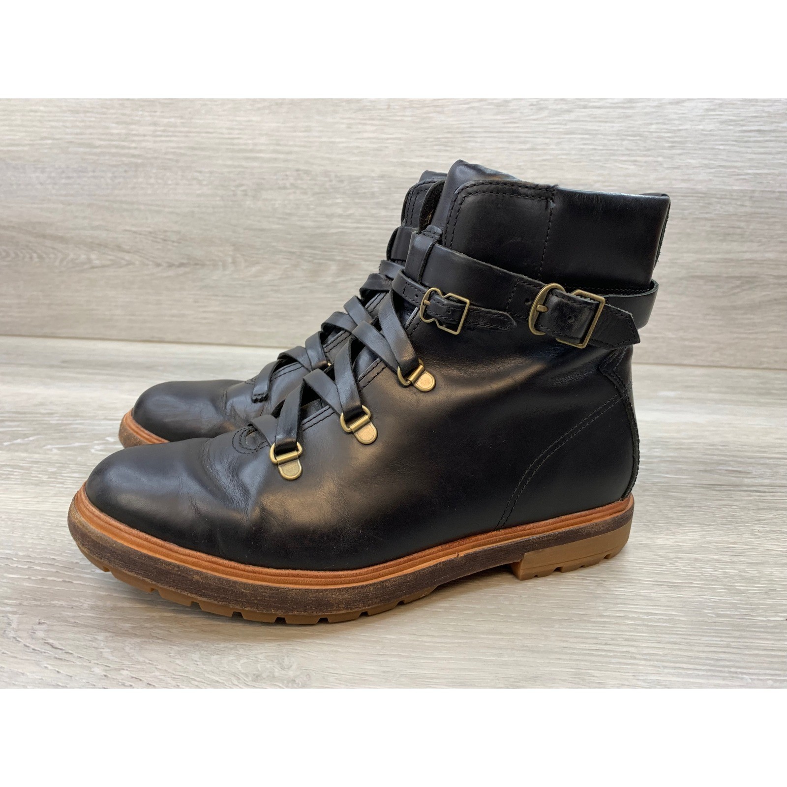 Timberland Women’s Combat Boots Black Leather Lace Up Buckle 9 Comfort Shoes