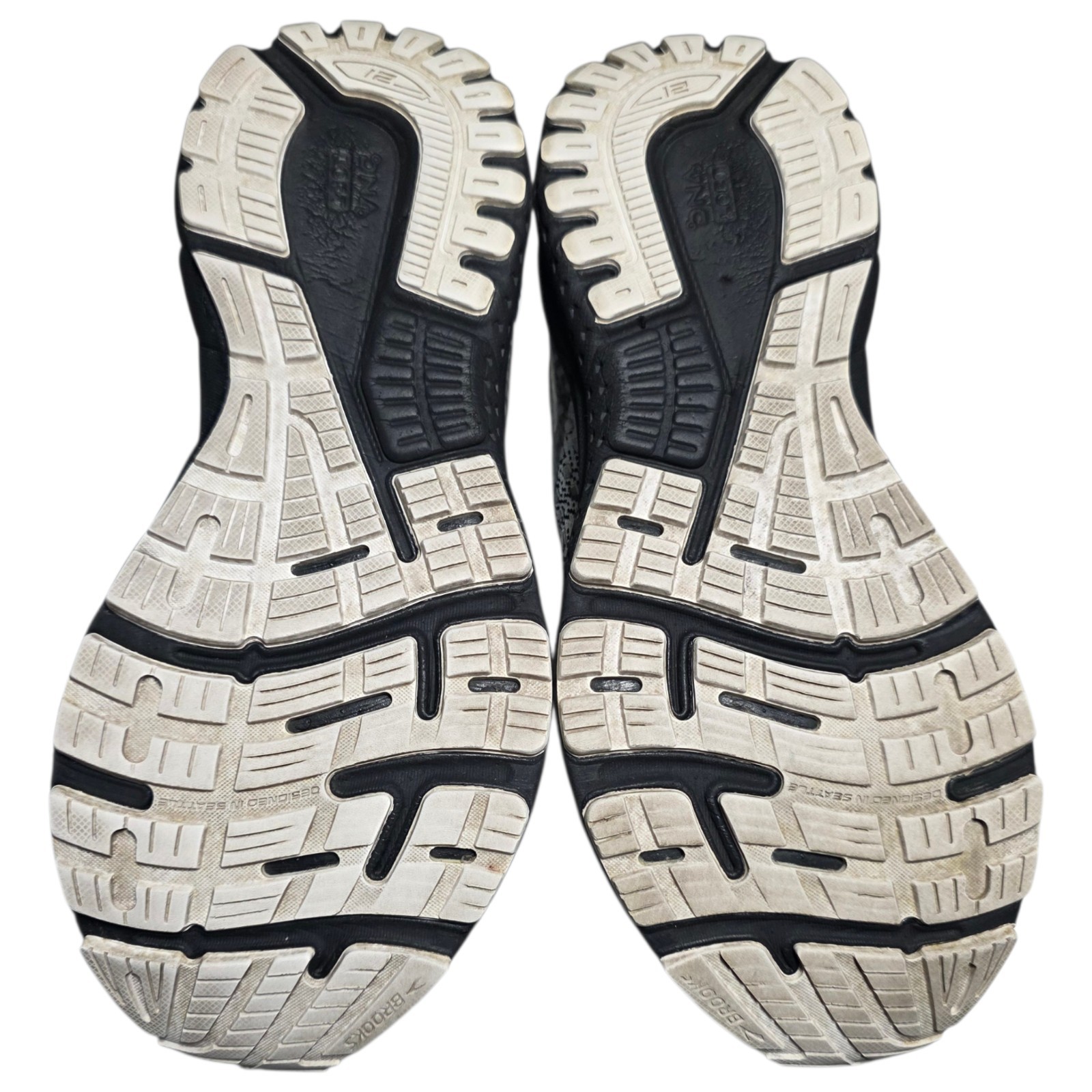 Brooks Adrenaline GTS 21 Womens 10 Gray Running Shoes Sneakers 1203291B135