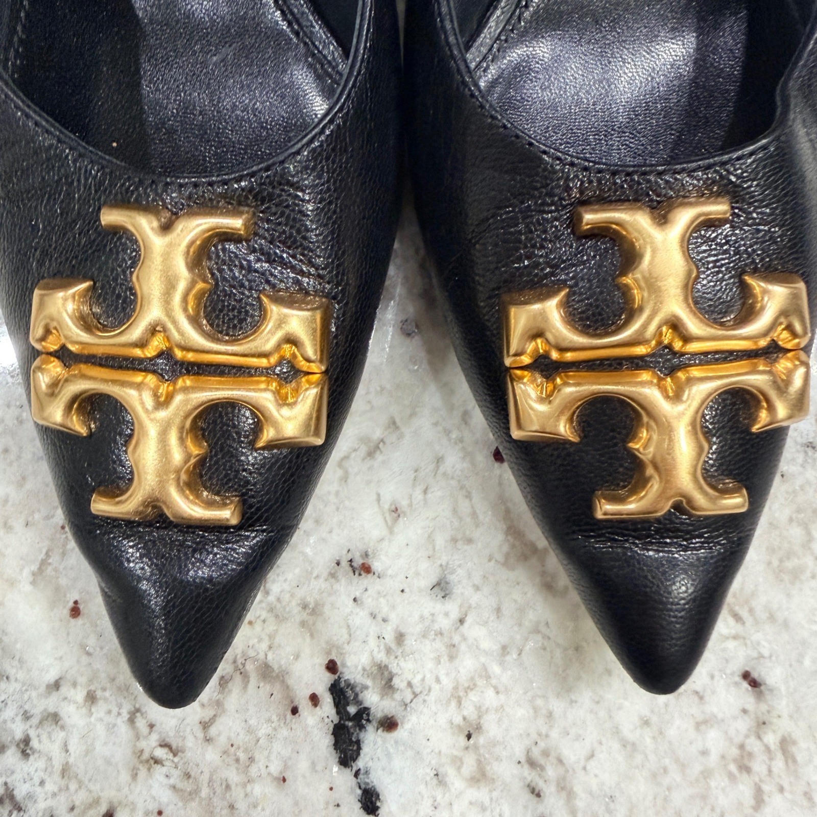 Tory Burch Eleanor 65 Pumps Black Leather Gold Logo Pointed Toe Heels Size 6.5