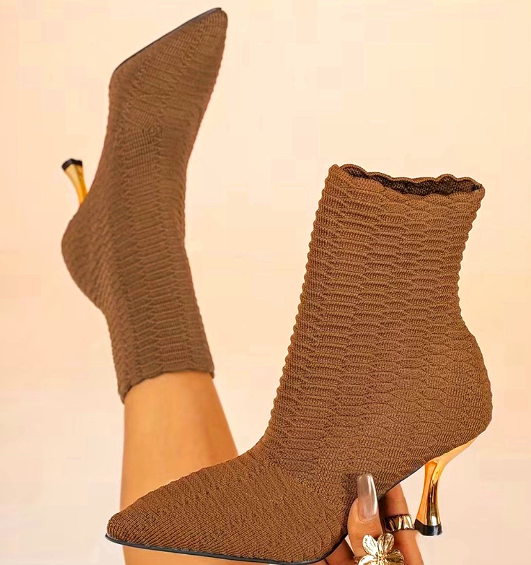 Women’s Brown Knit Sock Ankle Boots Pointed Toe Stiletto Slip-On 7 NIB