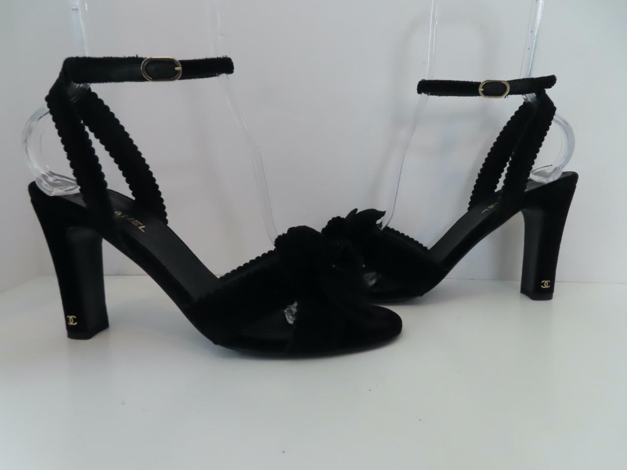 CHANEL Black Velvet Camellia Floral/Logo Block Heel Sandals Size 39/US 9