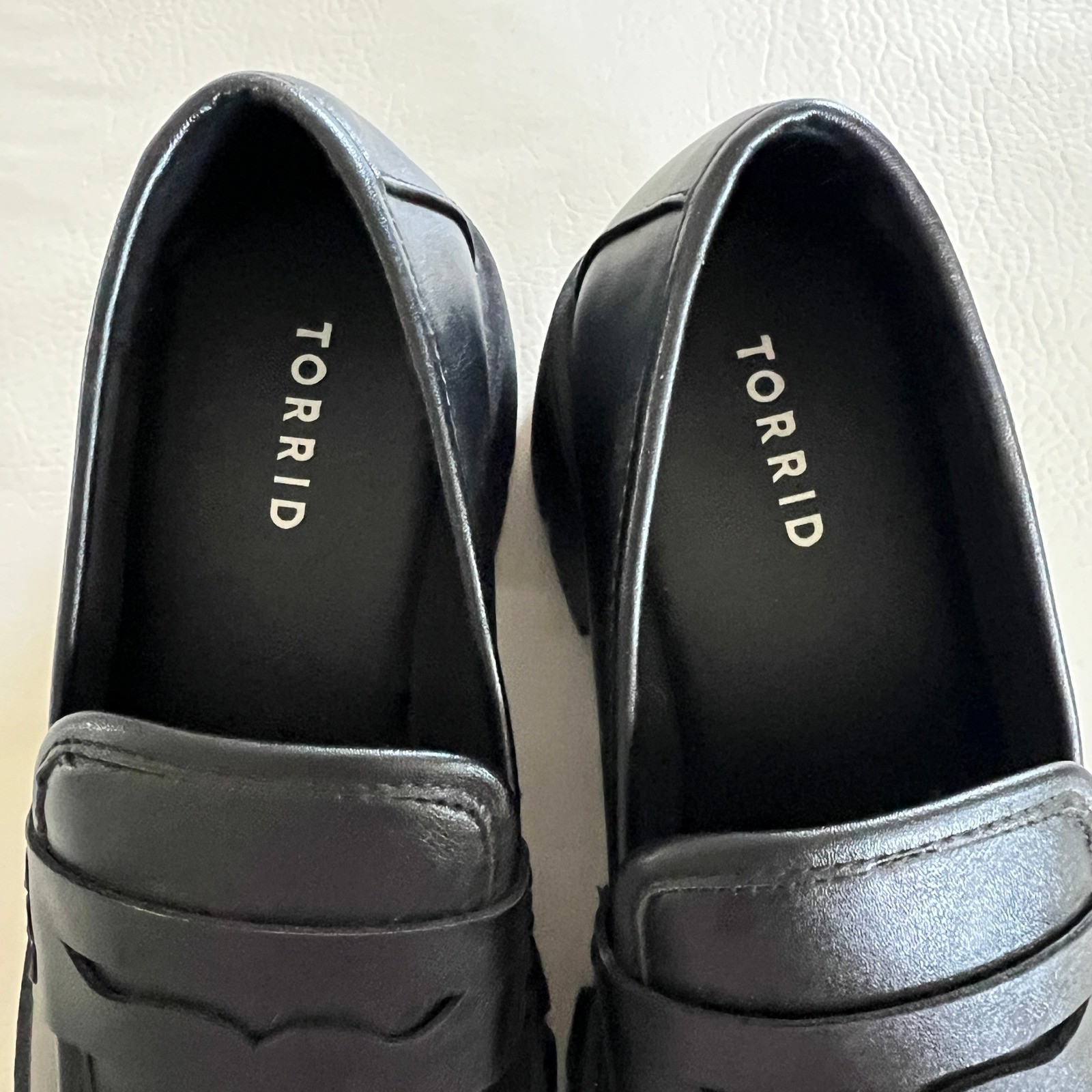 Torrid Loafers Women 6.5WW Black Solid Chunky Lug Sole Modern Dark Academia Edgy