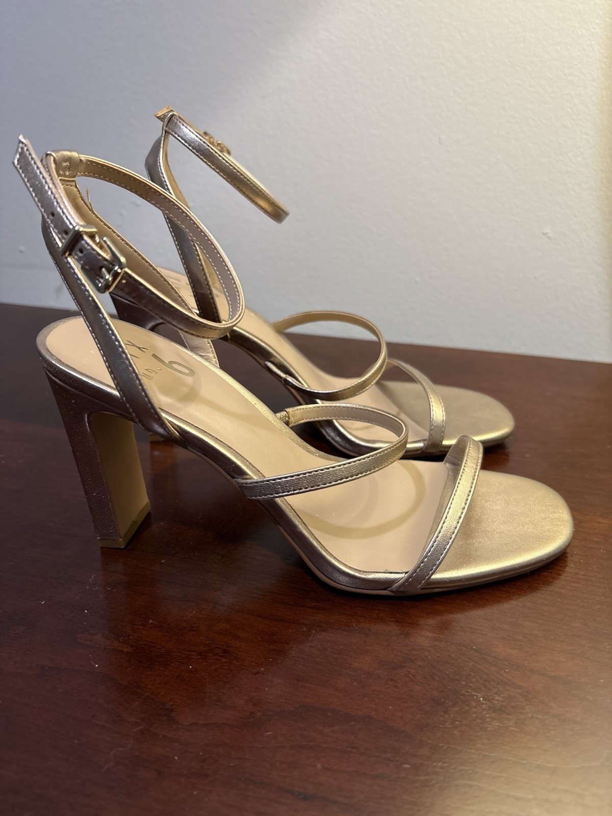Mix No. 6 Aliciana Women Ankle Strap Block Heels Gold Sandals Size 7 M Summer