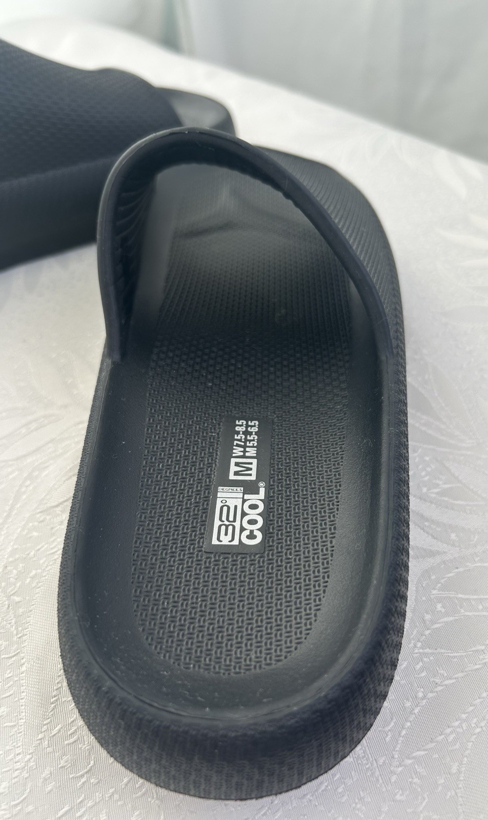 32 Degrees Unisex Black Logo EVA Slide Sandals W 7.5-8.5 M 5.5-6.5