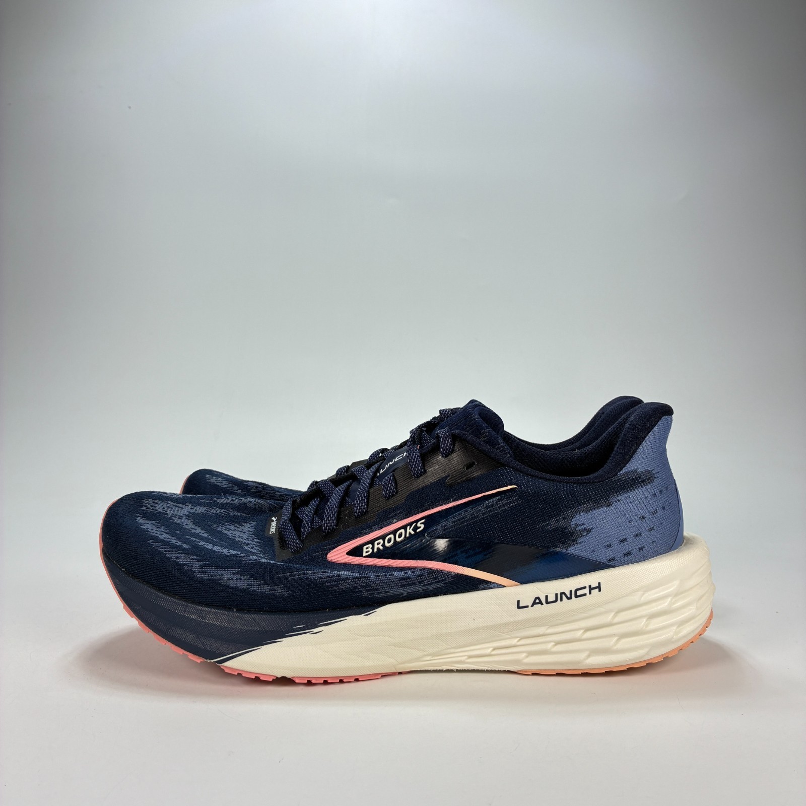 Brooks Launch 11 Peacoat Blue Peach Running Shoes 1204391B483 Women’s Size 10