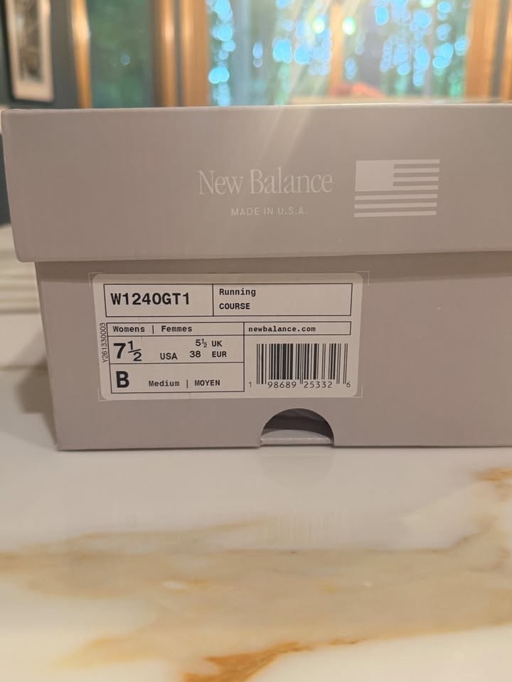 New in Box New Balance Fresh Foam 1240v1 size 7.5 B Sea Salt/Linen/Linen