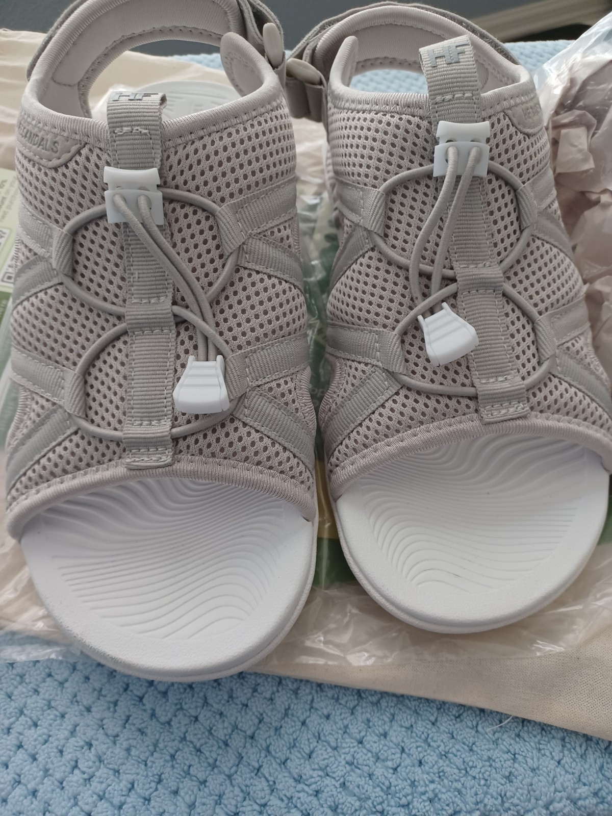 Hike Footwear HF womens 7.5 m BareSandals II Light gray