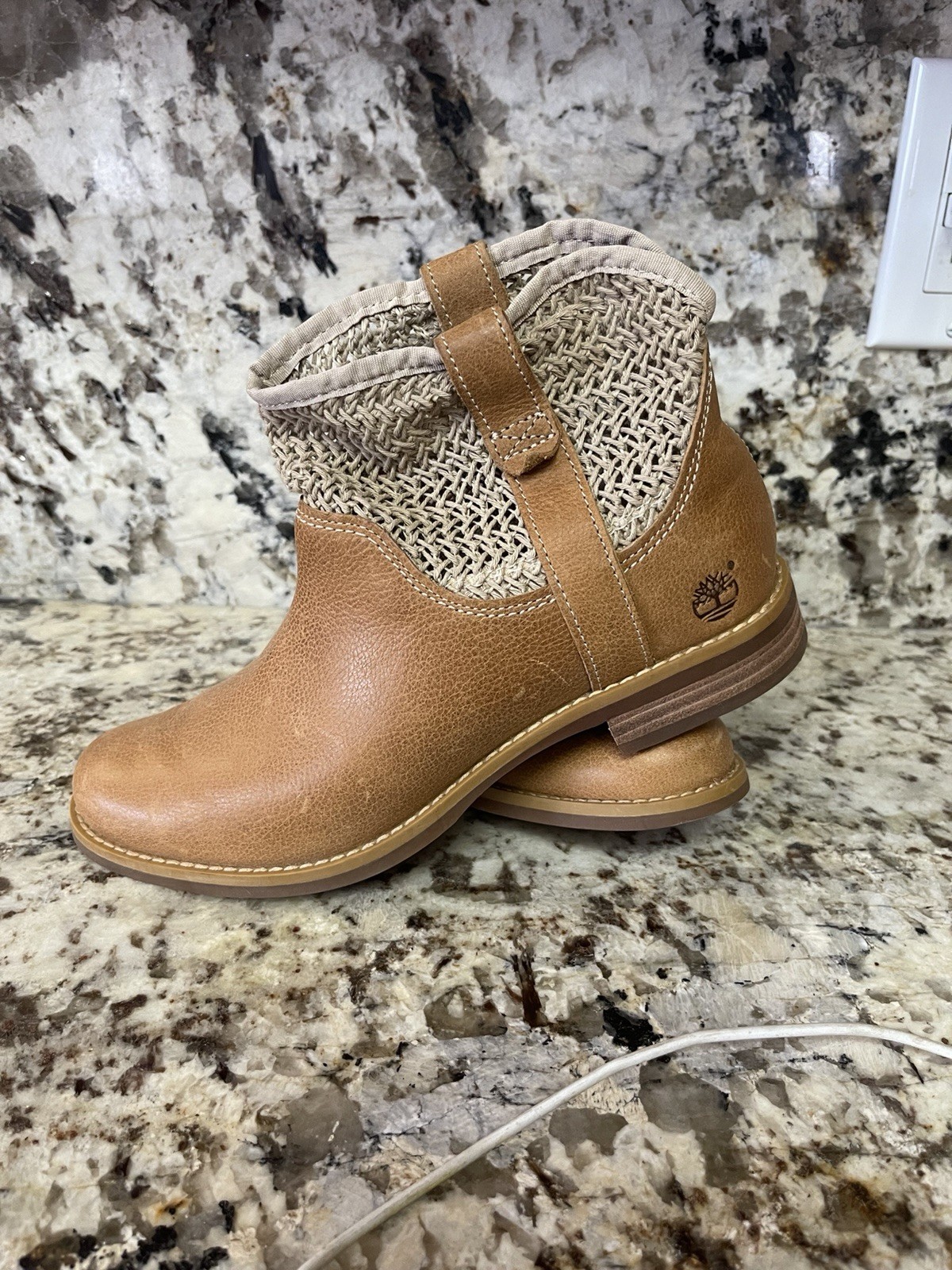 Timberland Women’s Brown Leather Sz8