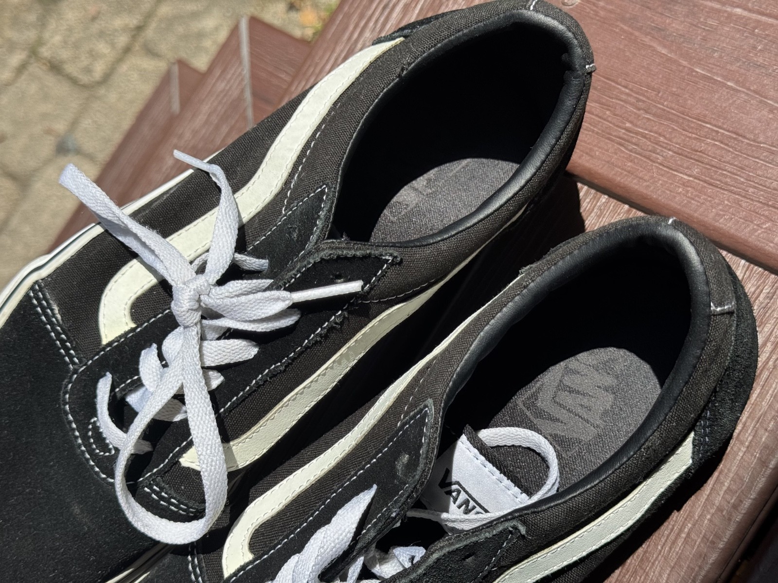 Women’s Size 10 – Vans Old Skool Black White