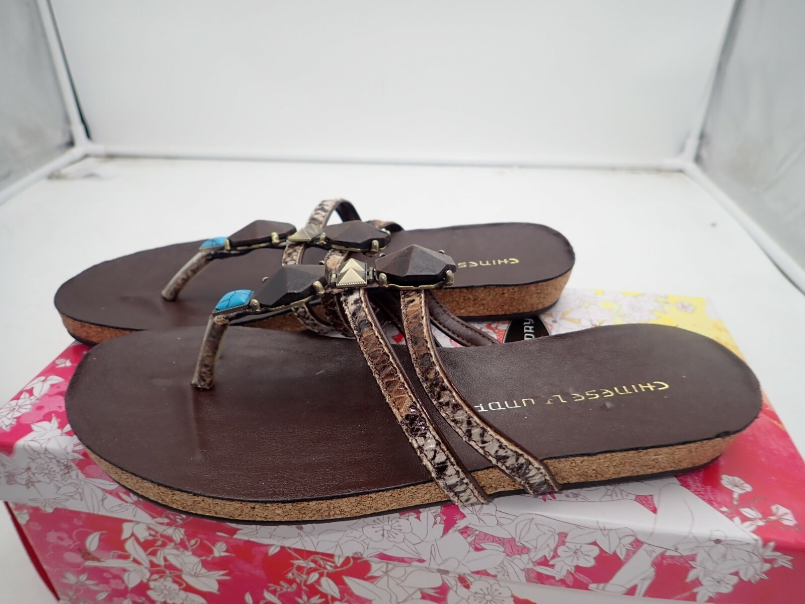 CL Flashpoint Viper Stone Design Thong Sandals Chinese Laundry choose your size