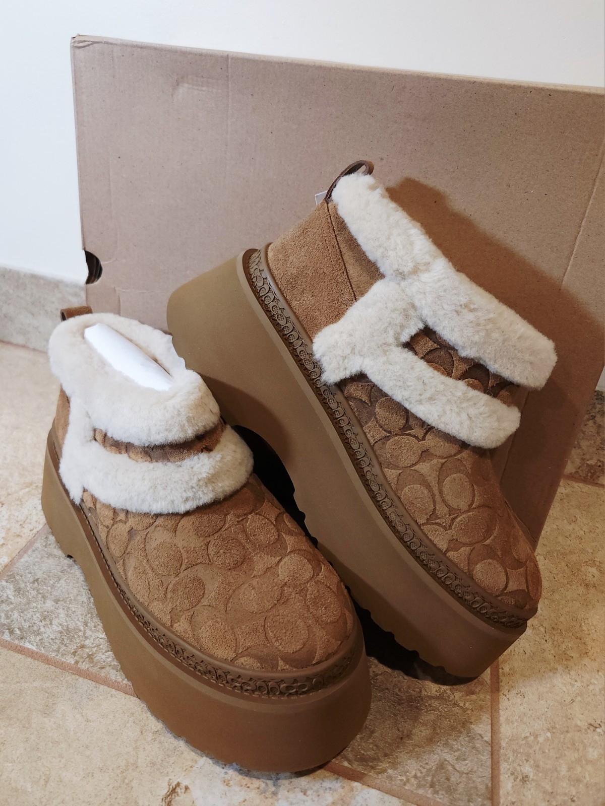 Coach Christina Signature Shearling Womens Booties Tobacco 2.5″ Lug 10 B NIB NEW