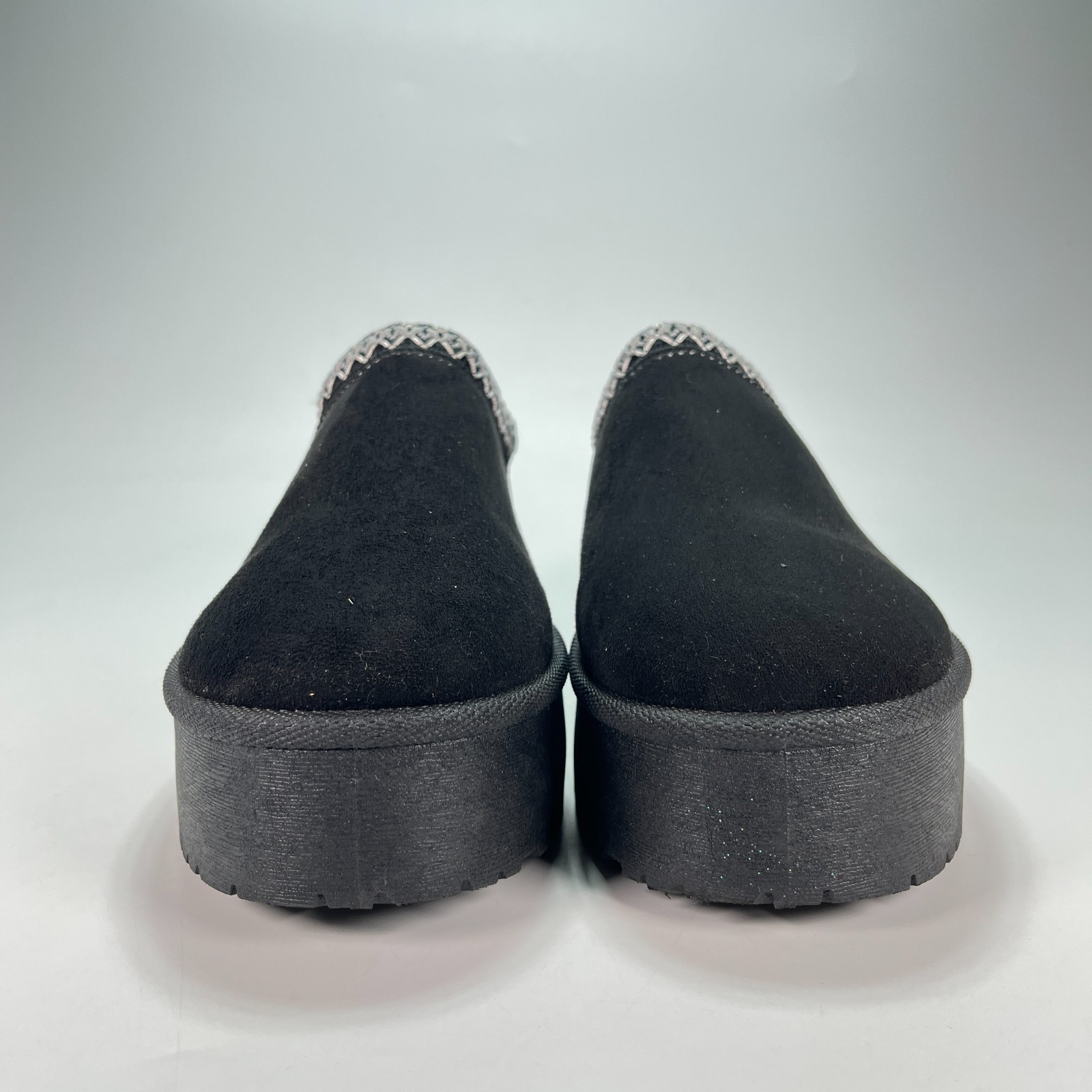 Mudd Stormy Black White Faux Suede Platform Comfort Slip On Slipper Womens Sz 10