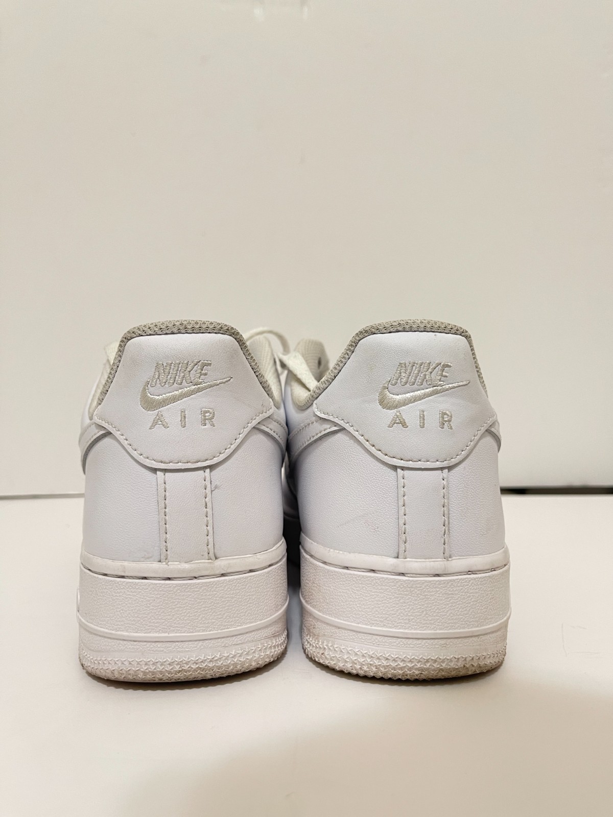 EUC Nike Air Force 1 Low 2022 triple White DD8959-100 Womens 9.5 /Mens 8 casual