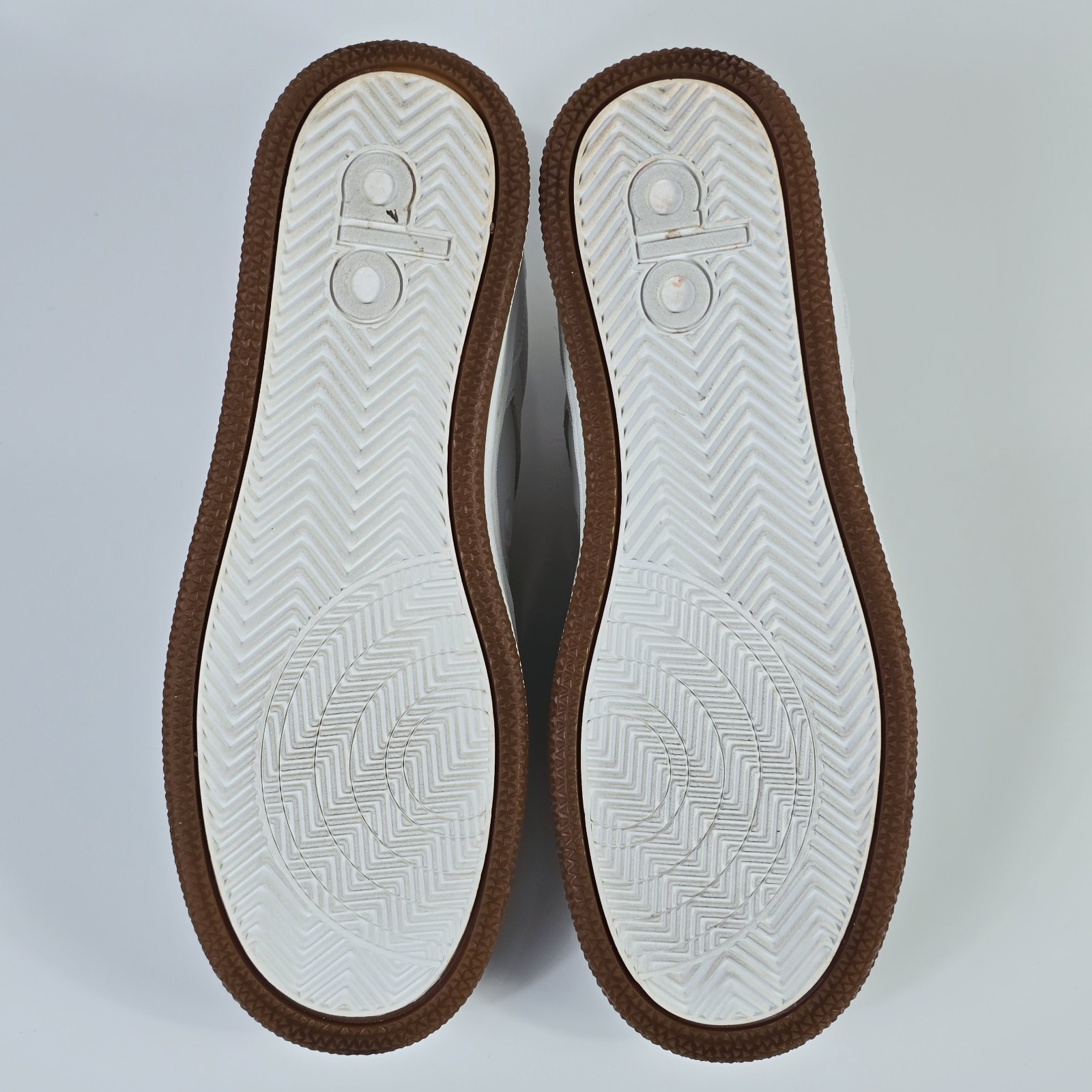 Alo Yoga Recovery Mode Sneakers Natural White Gum Sole Men’s 9 / Women’s 10.5