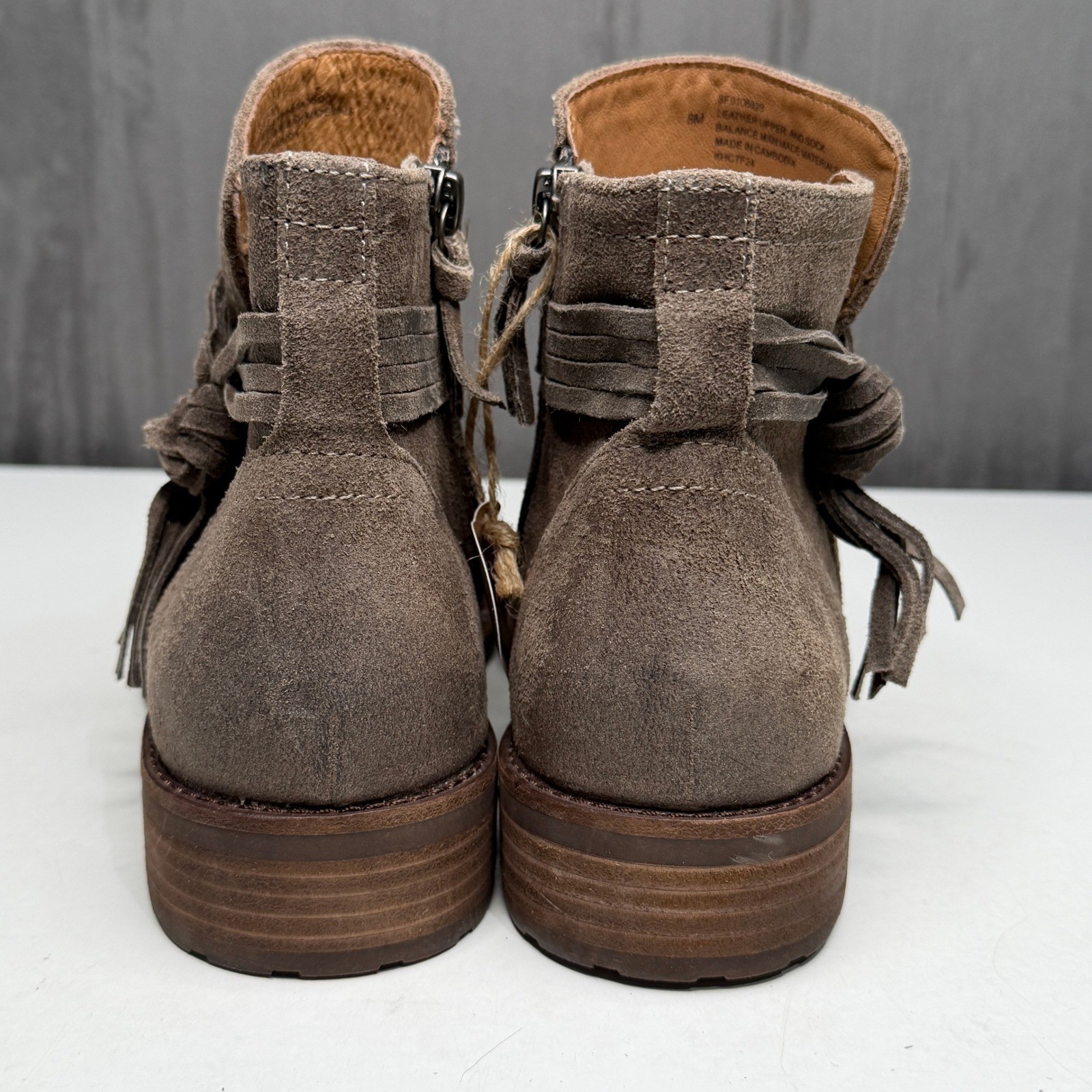 Sofft Aqua Blake Ankle Boots Womens 8 Taupe Grey Suede Waterproof Tassel Zip New