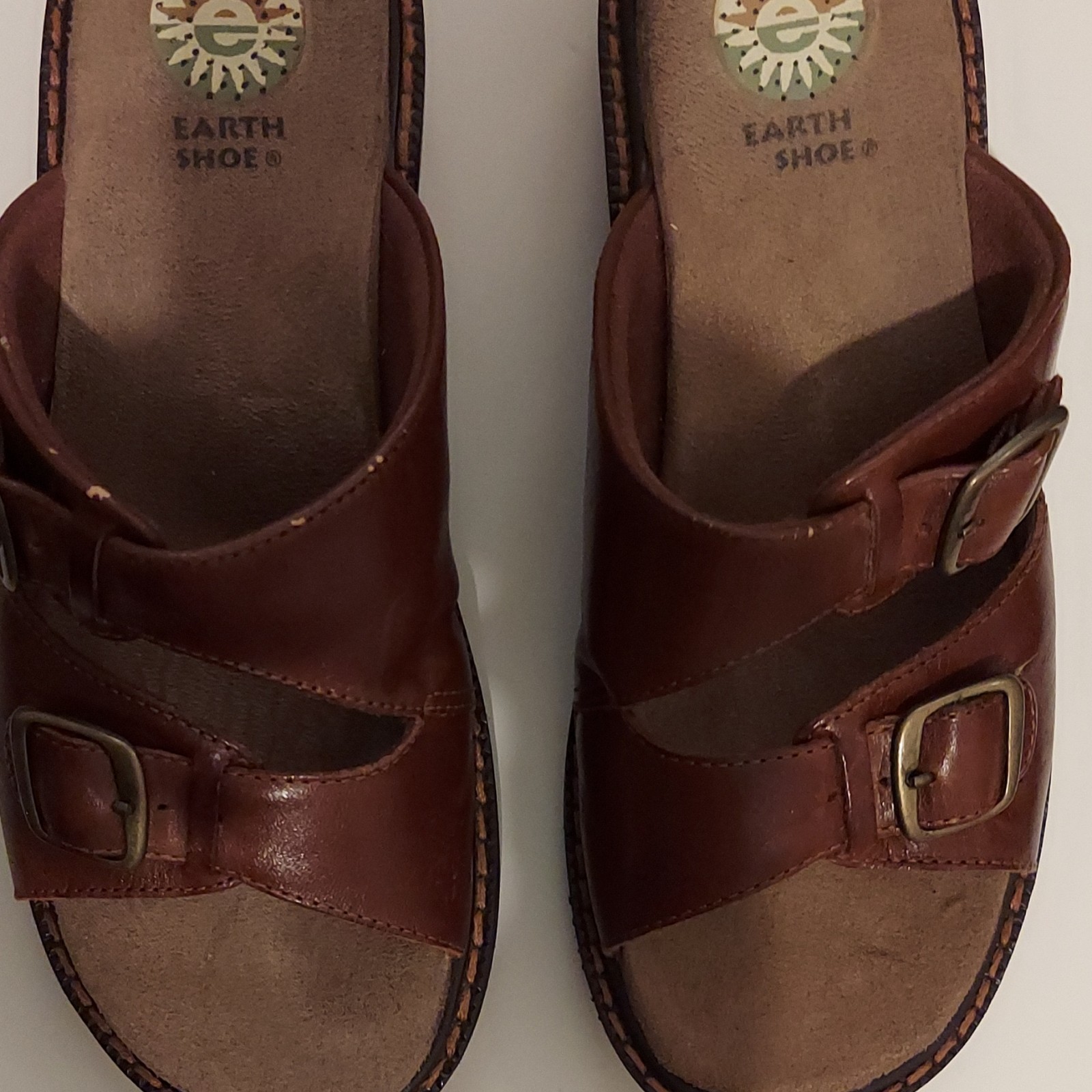 Earth Shoes Women’s Brown Leather Slide Sandals Solid Buckle Closure