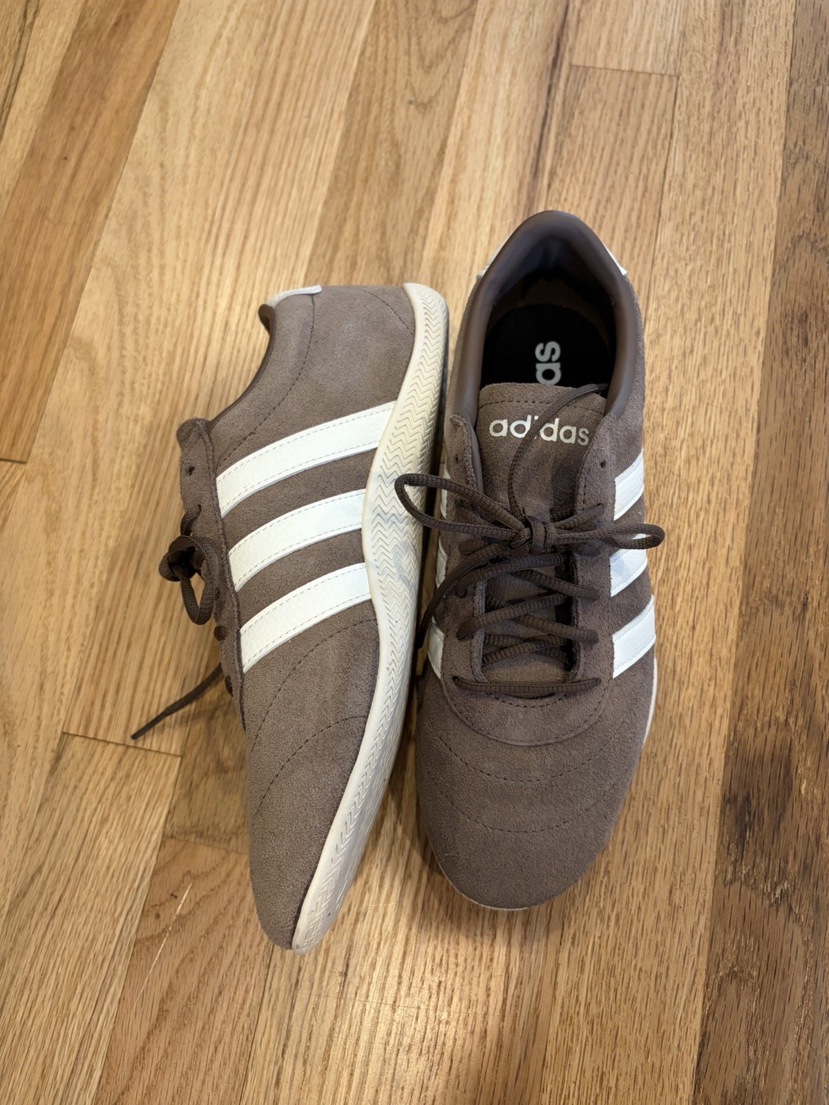 Adidas Grand Court Lo Sneaker Women’s Size 9 Brown And White