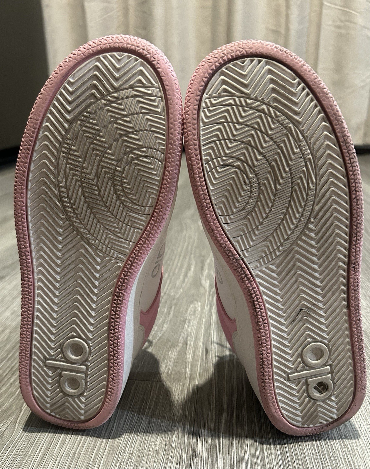 Alo Yoga Pink & White Recovery Mode Platform Sneakers Size 9 Women’s Cushion