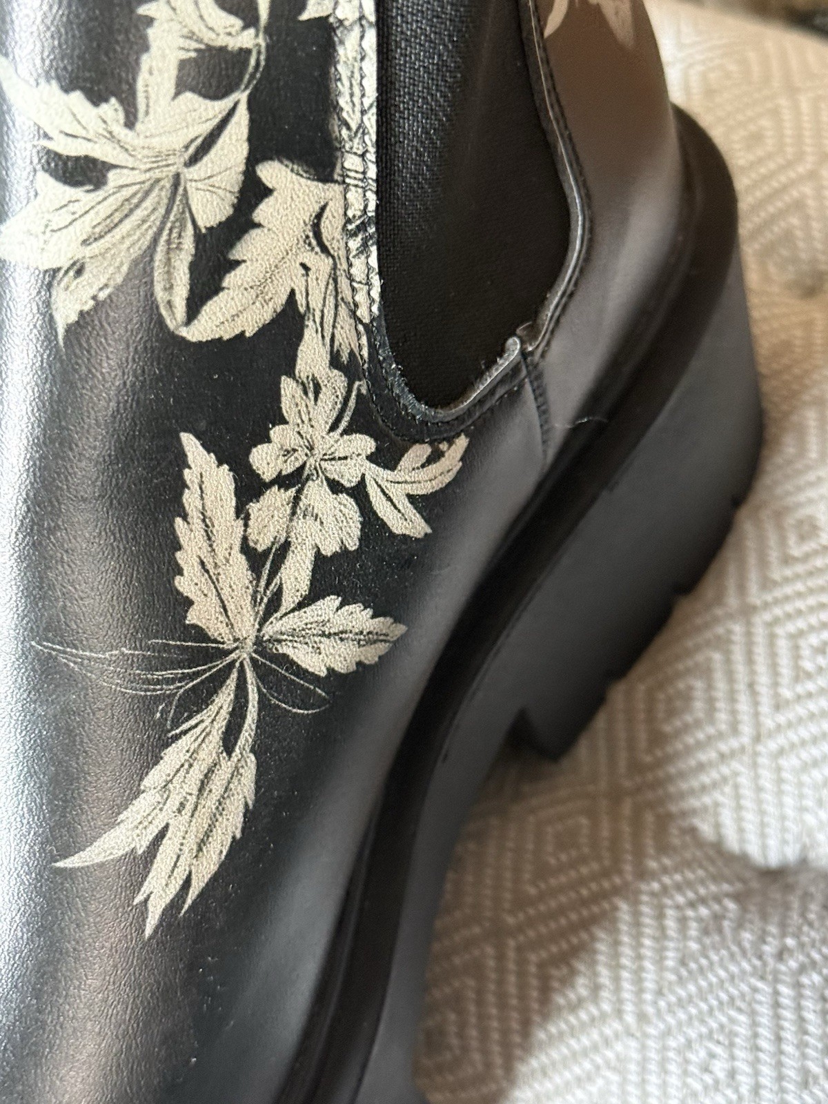 Rogue + Wolf Platform Boots Black White Floral Goth Sz Men’s: 6.5 Women’s 8W