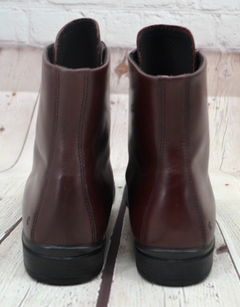 ECCO Women’s Touch 15 Lace Up Combat Style Boots SIZE 8-8.5 (39) Brown Leather