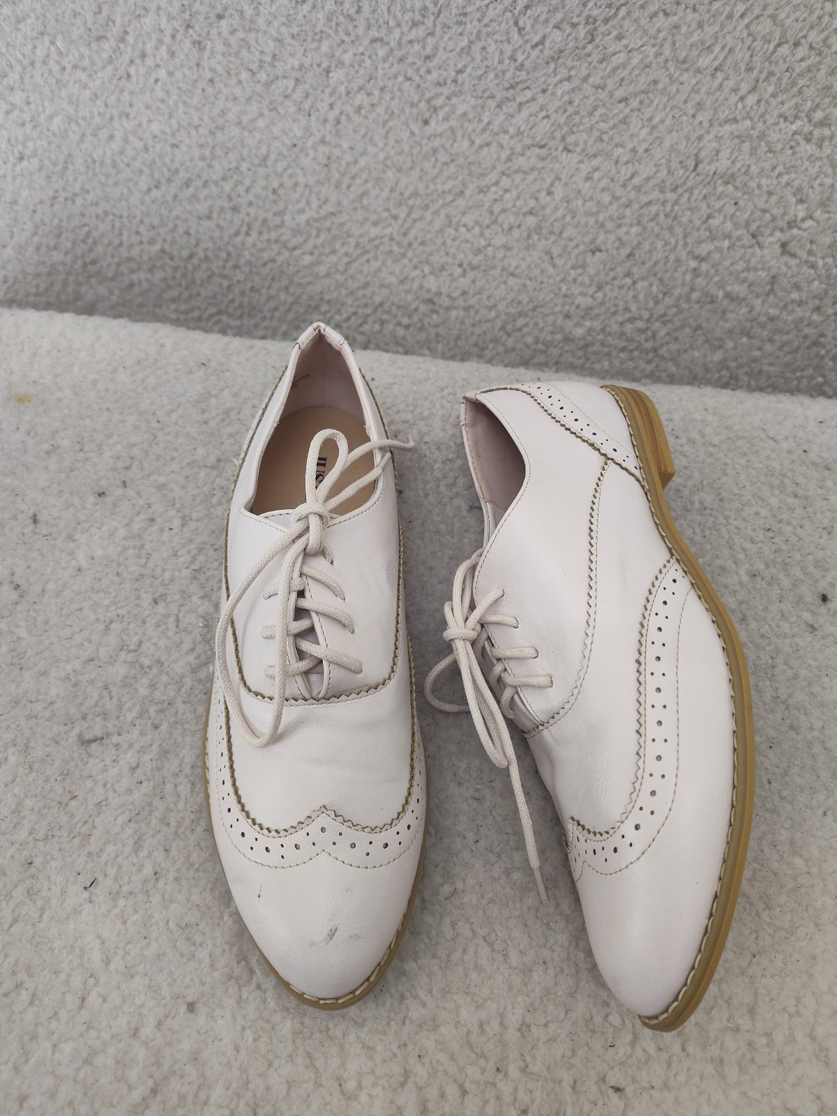 JustFab Women Luxton Oxford 7 Cream Lace Up Almond Toe Casual Comfort Shoes
