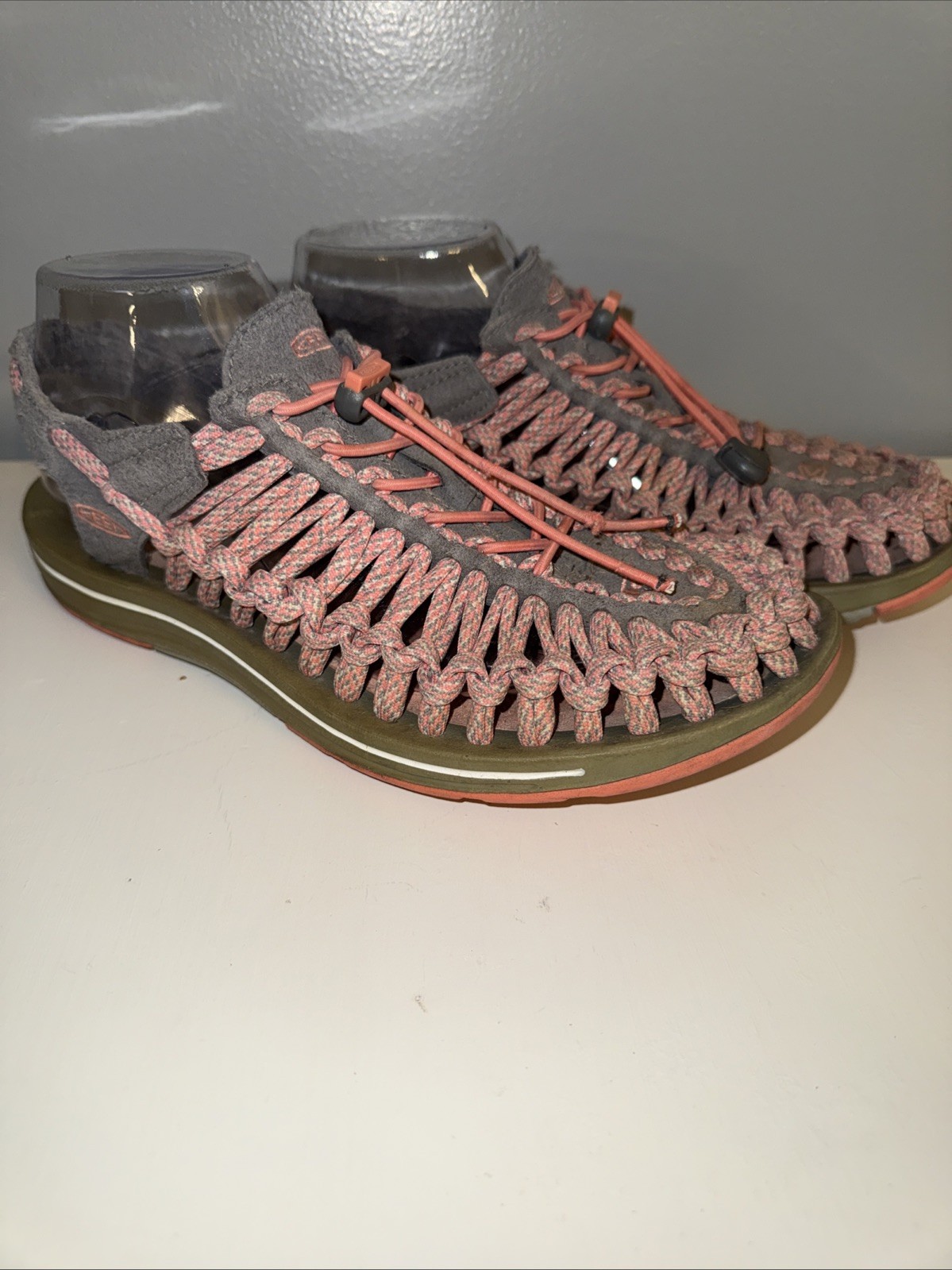 Keen 1014756 Uneek 8mm Camo Fusion Coral Women’s Sandal 10 Summer Camp Beach