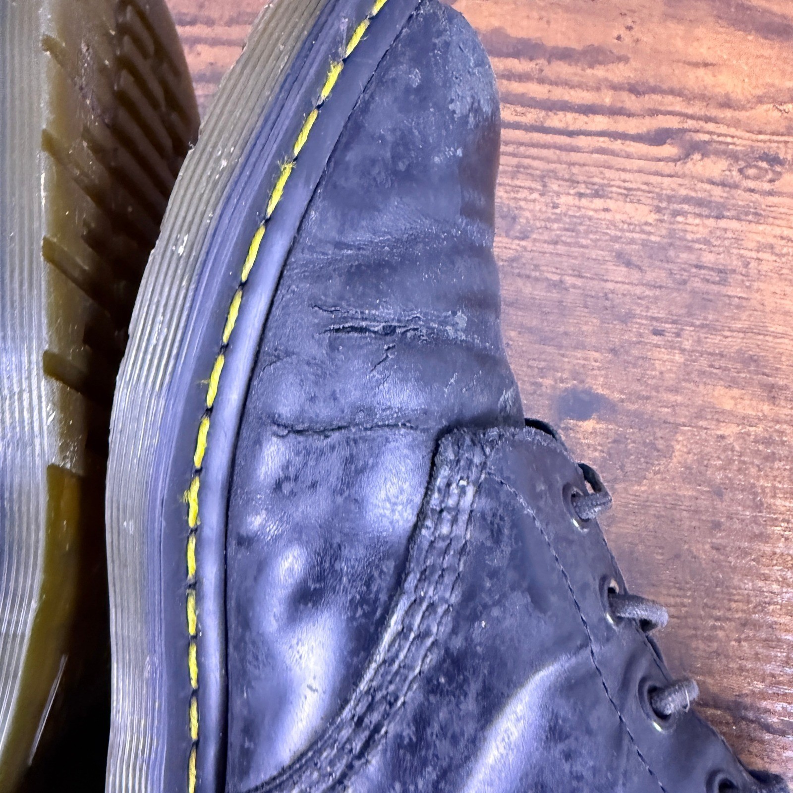 VTG Dr. Martens Boots 1460 Womens 10 Combat Distressed Y2k Goth Punk Grunge