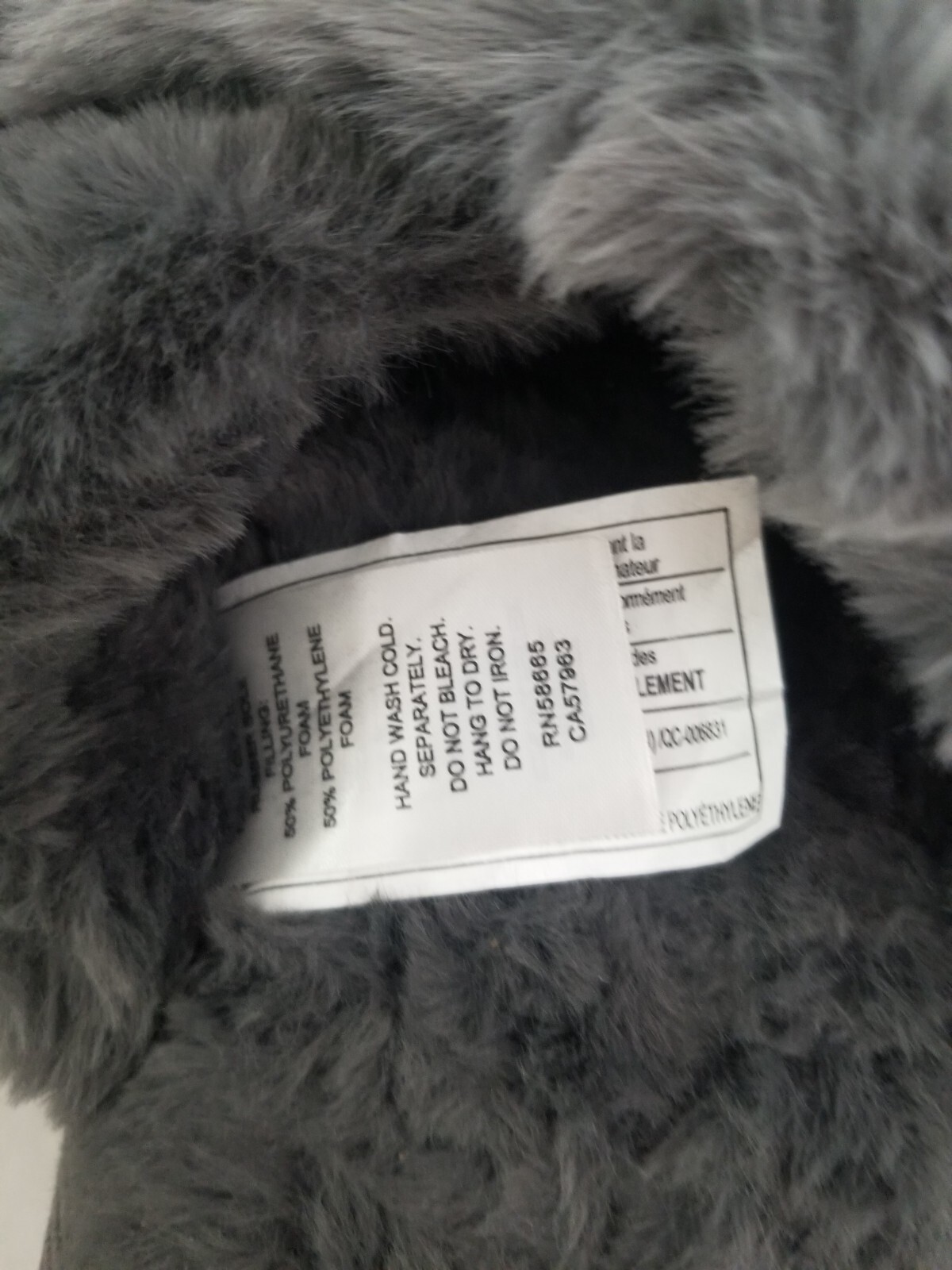 NORDSTROM Grey Fluffy Snuggle Cozy Plush Faux Fur Crisscross Slippers L = 9/10