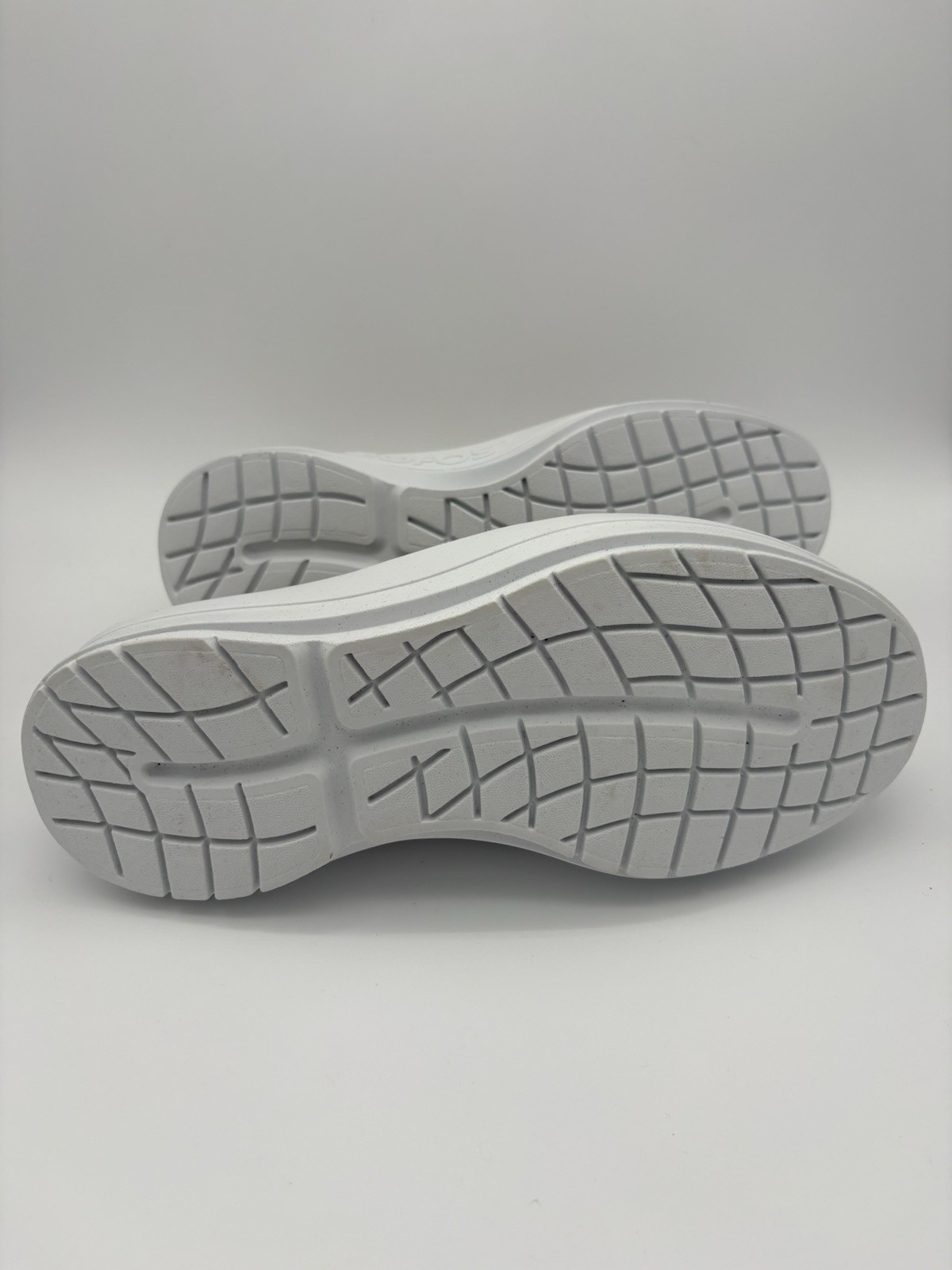 NIB OOFOS OOMEGA EEZEE LOW WOMEN’S SIZE 10 COMFORT SLIP ON SHOES NOMAD