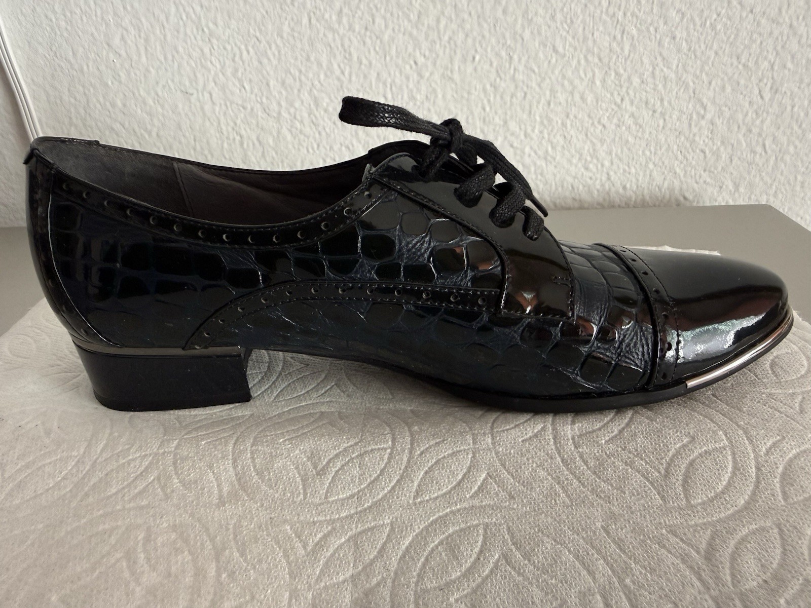 Cavaletto Women’s Black Leather Patent Croc Lace-Up Oxford Flats EU 39 US 8