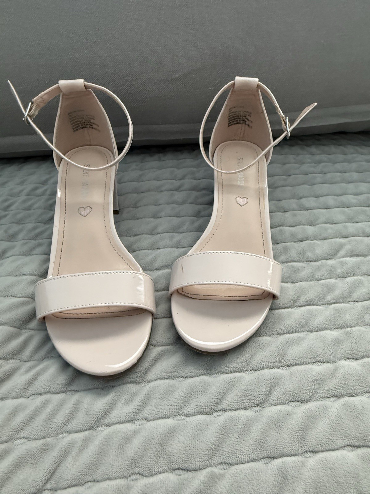 Steve Madden Irenee Blush Patent Block Heel Sandals Women’s Size 4M
