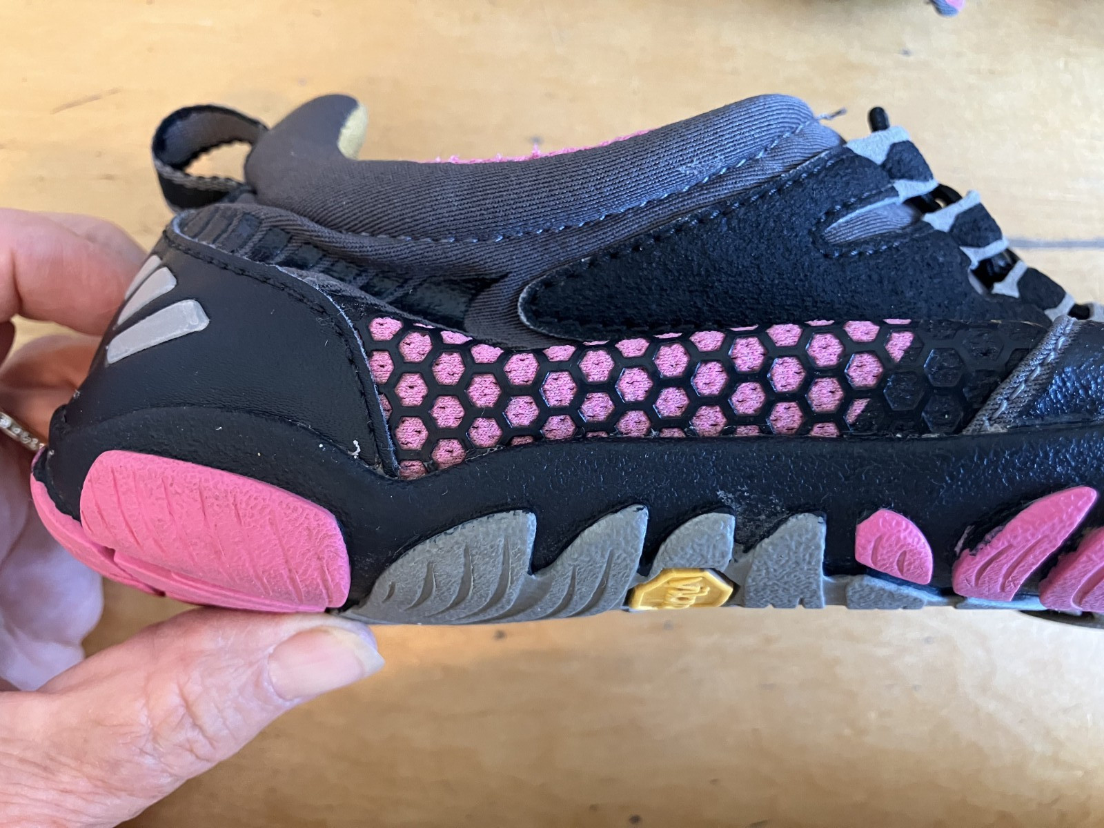 Vibram FiveFingers Running Shoes Barefoot Women’s Size 8.5-9 Euro 41 13w4304