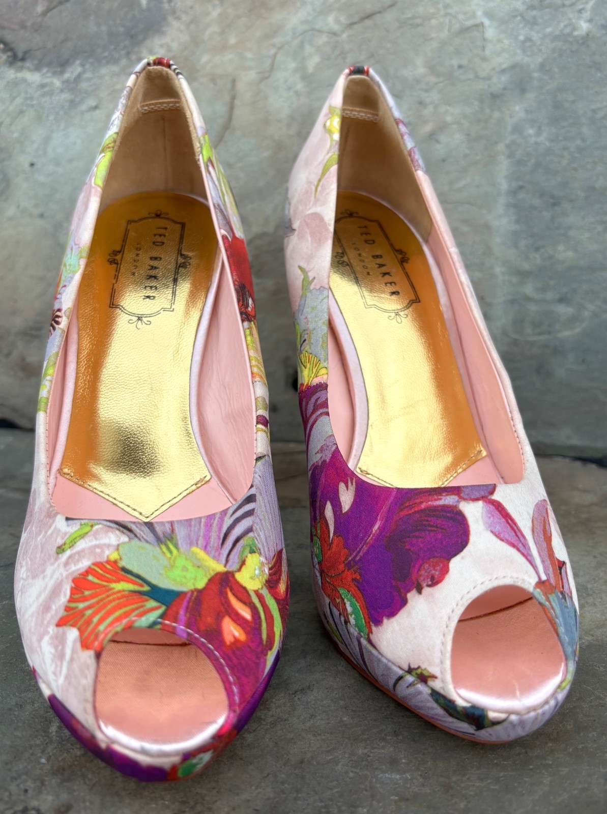 TED BAKER ‘Fluuri’ ( 36/5) Stilettos Peep-Toe Platform Heels Satin Floral Pumps