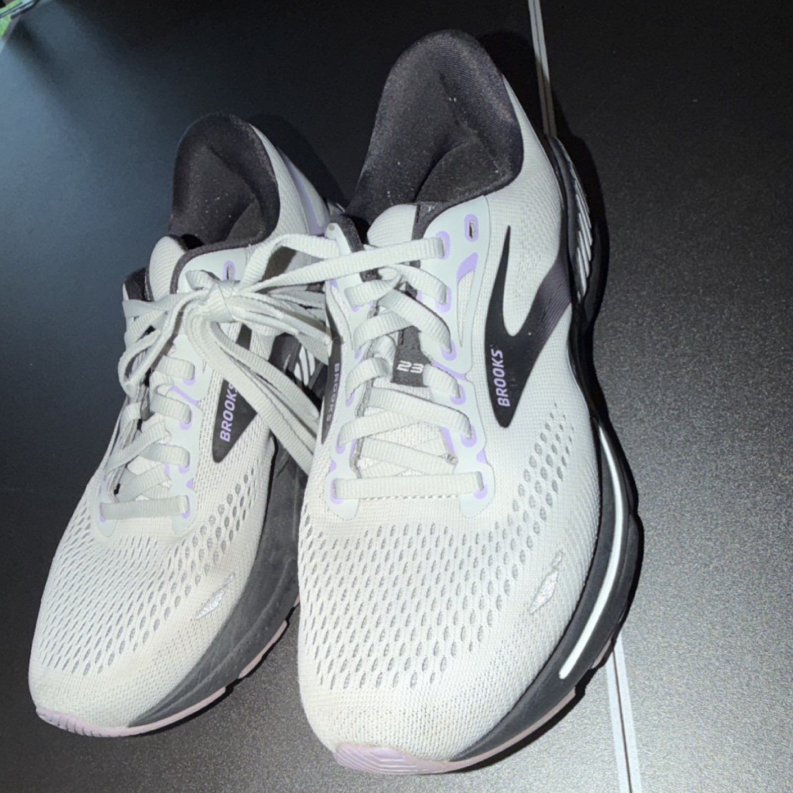 Brooks Adrenaline GTS 23 Women’s Running Shoes White/Black/Purple Lace-Up