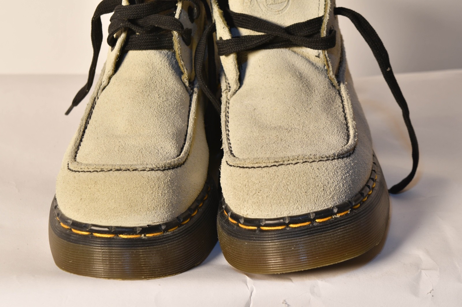 DR Marten 8354 Made inEngland Ivorty Cream Leather boots UK 7 EU 41 New