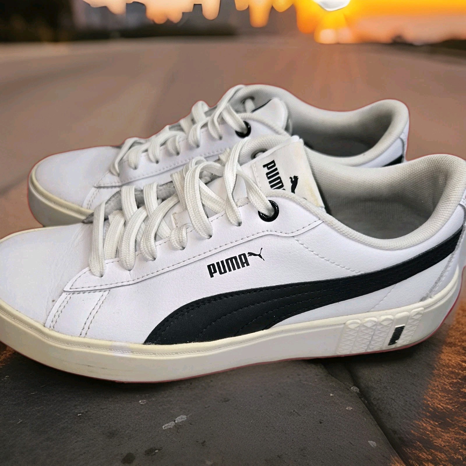 Puma Smash Platform V2 White Women’s Size 9 Casual Lace Up Shoes Sneakers