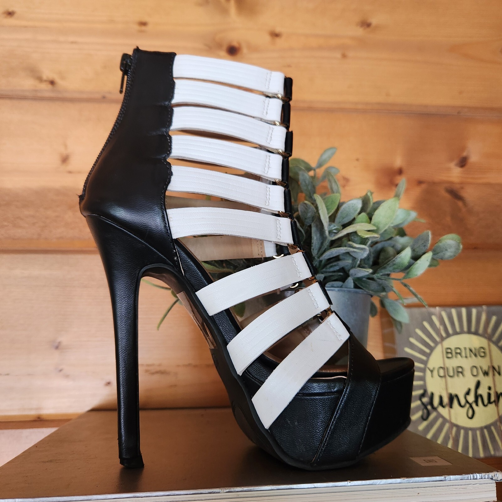 Shoe Republic La Gladiator Platform Pumps Stiletto Strappy Caged Heels Size 6.5